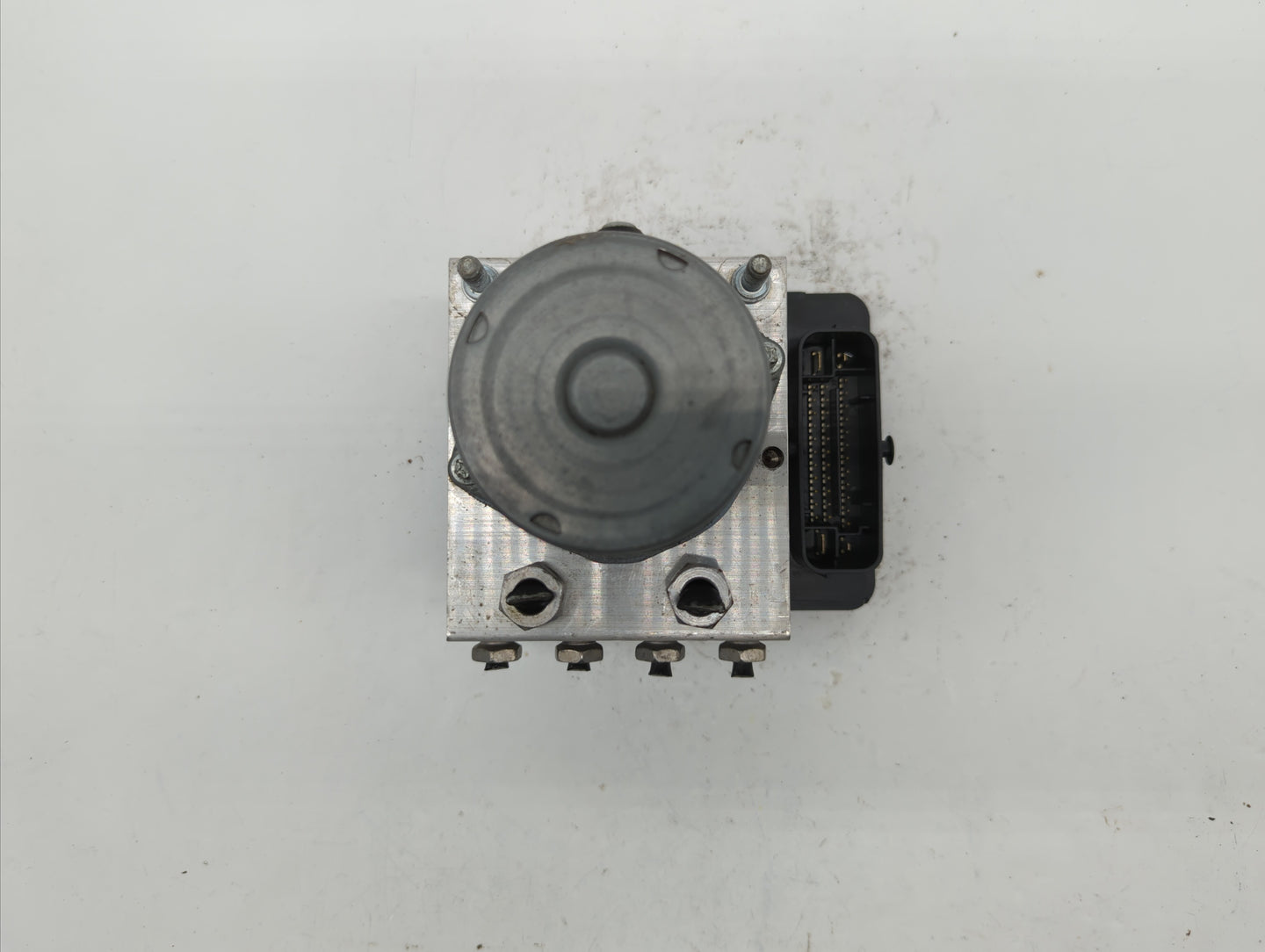 2014-2019 Ford Flex ABS Pump Control Module Replacement P/N:FA83-2C405-A FA83-2C405-AC Fits Fits 2014 2015 2016 2017 2018 20