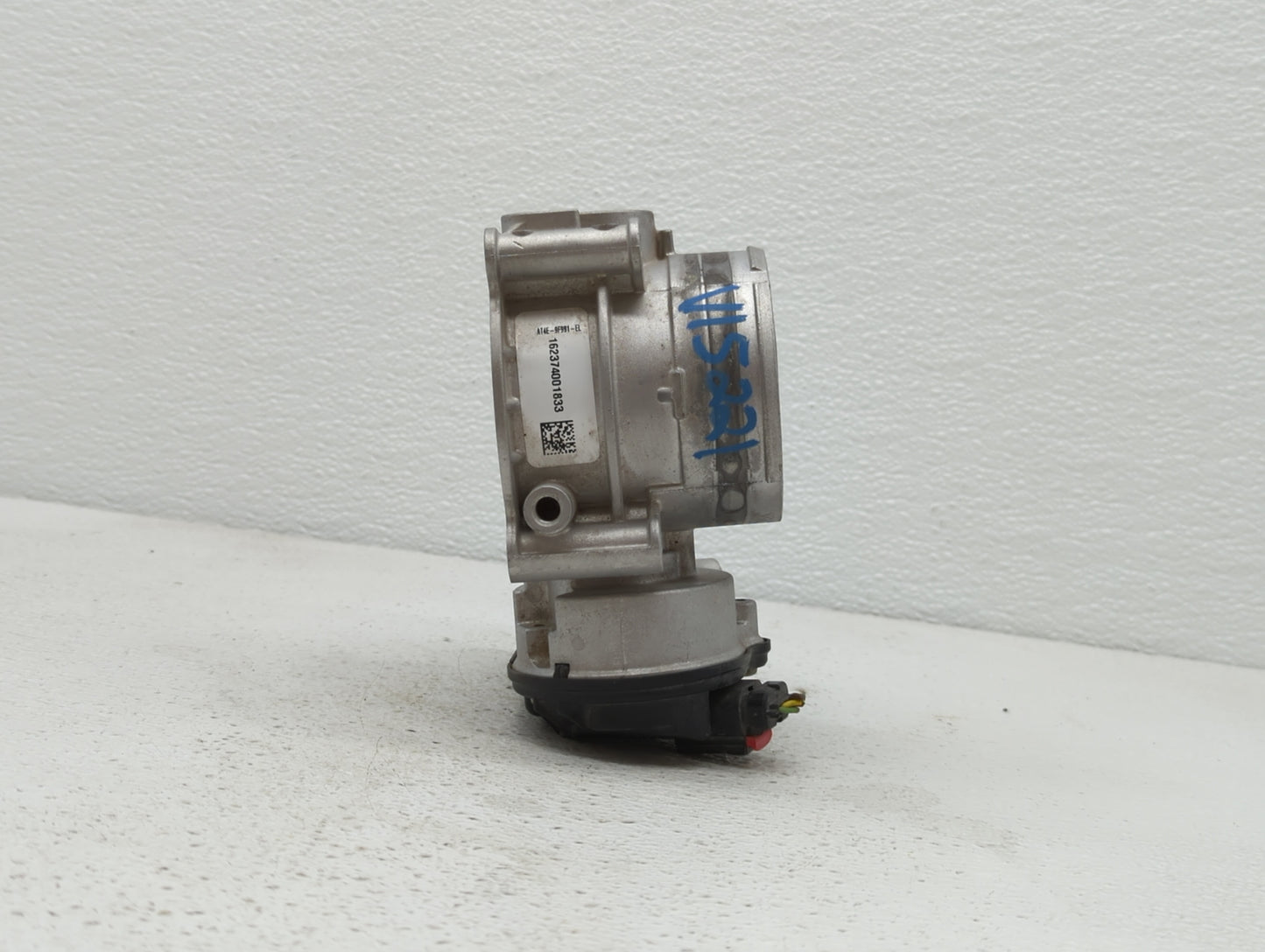 2013-2019 Ford Flex Throttle Body P/N:AT4Z-A AT4E-9F991-EJ, AT4E-EH Fits Fits 2011 2012 2013 2014 2015 2016 2017 2018 2019 O