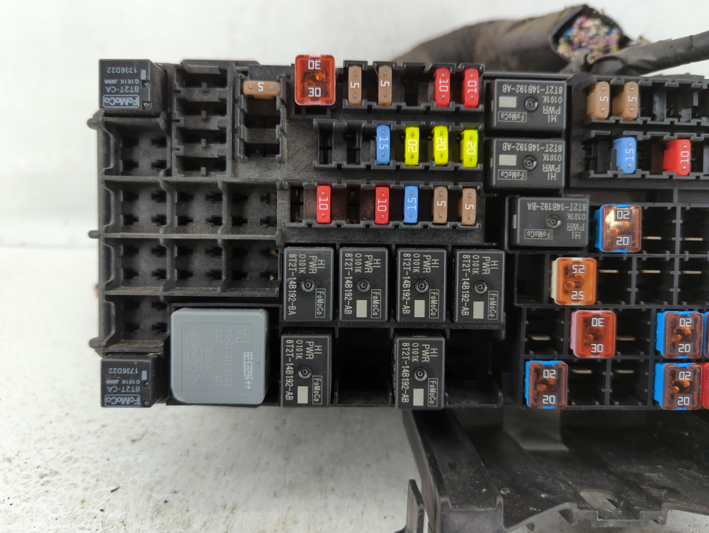 2016 Ford Flex Fusebox Fuse Box Panel Relay Module P/N:DG1T-14A003-BA Fits OEM Used Auto Parts - Oemusedautoparts1.com