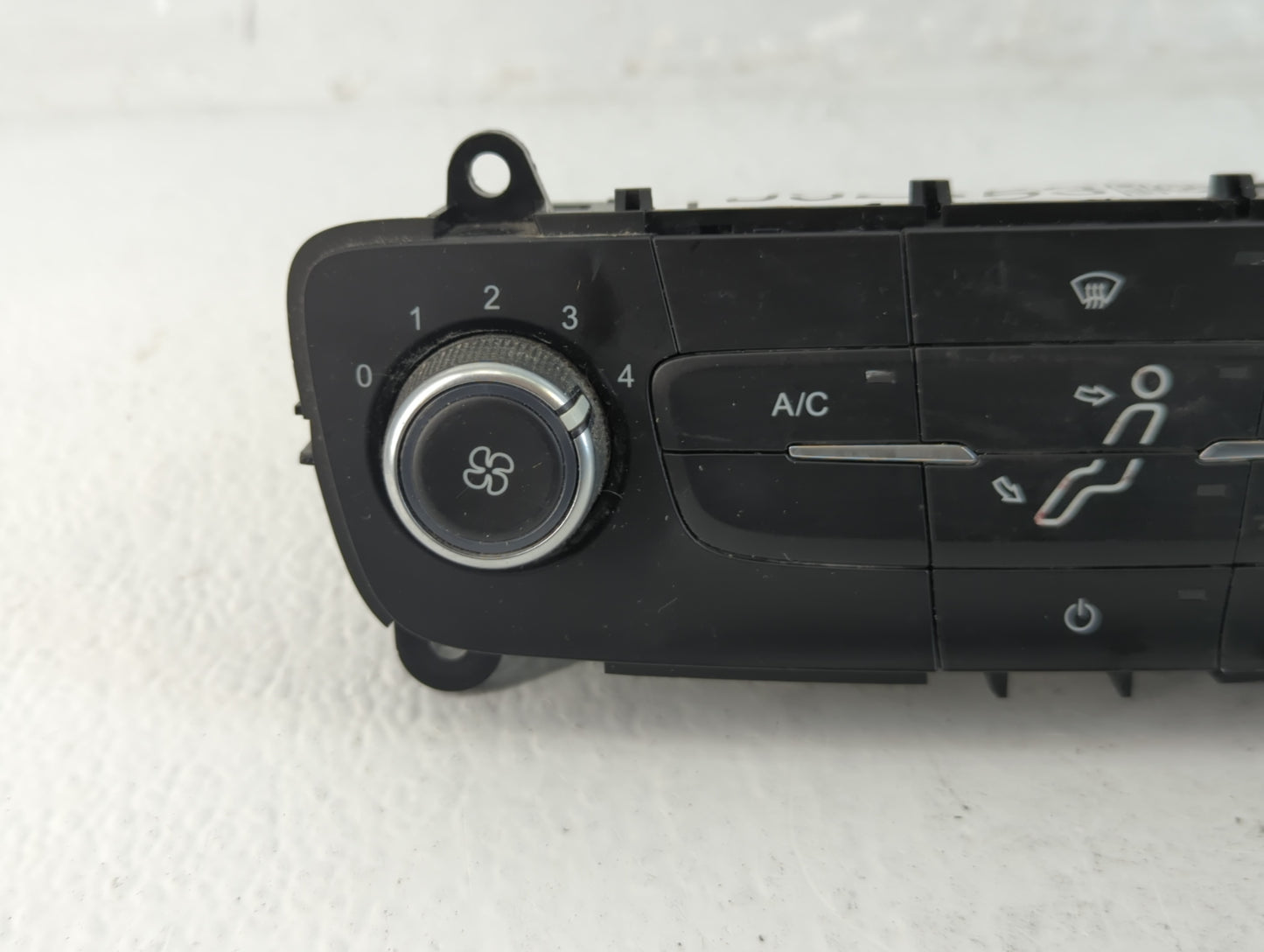 2015-2018 Ford Focus Climate Control Module Temperature AC/Heater Replacement P/N:F1ET-19980-JJ Fits Fits 2015 2016 2017 201