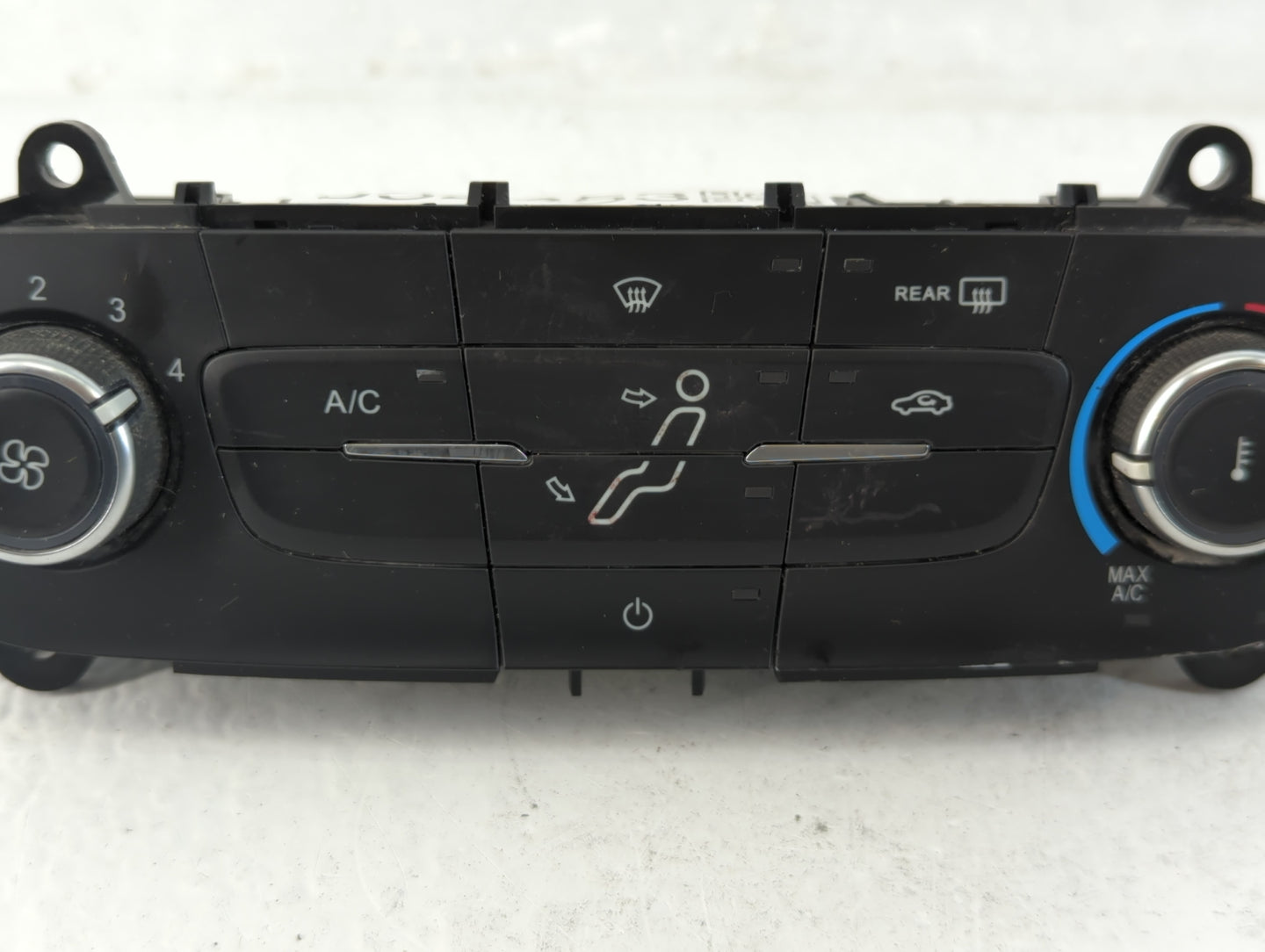 2015-2018 Ford Focus Climate Control Module Temperature AC/Heater Replacement P/N:F1ET-19980-JJ Fits Fits 2015 2016 2017 201