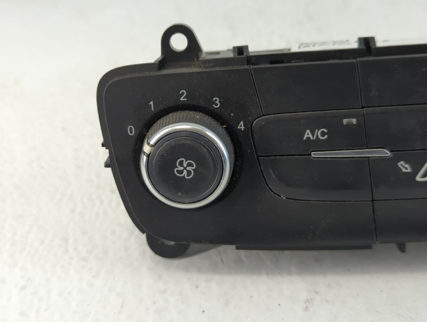 2015-2018 Ford Focus Climate Control Module Temperature AC/Heater Replacement P/N:F1ET-19980-JJ Fits Fits 2015 2016 2017 201