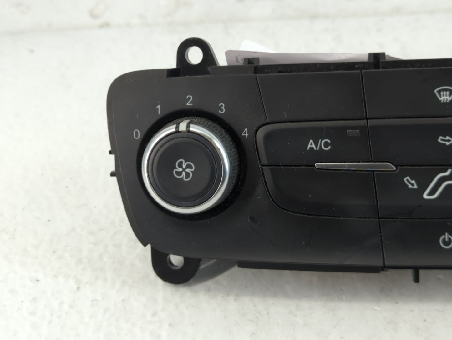 2015-2018 Ford Focus Climate Control Module Temperature AC/Heater Replacement P/N:F1ET-19980-JF Fits Fits 2015 2016 2017 201