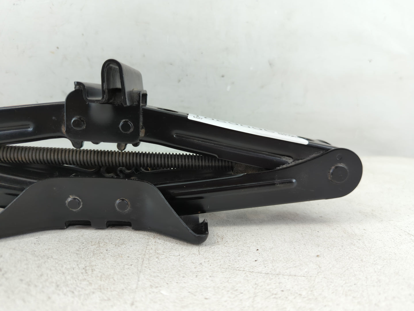 2016 Ford Focus Spare Scissor Car Jack - Oemusedautoparts1.com