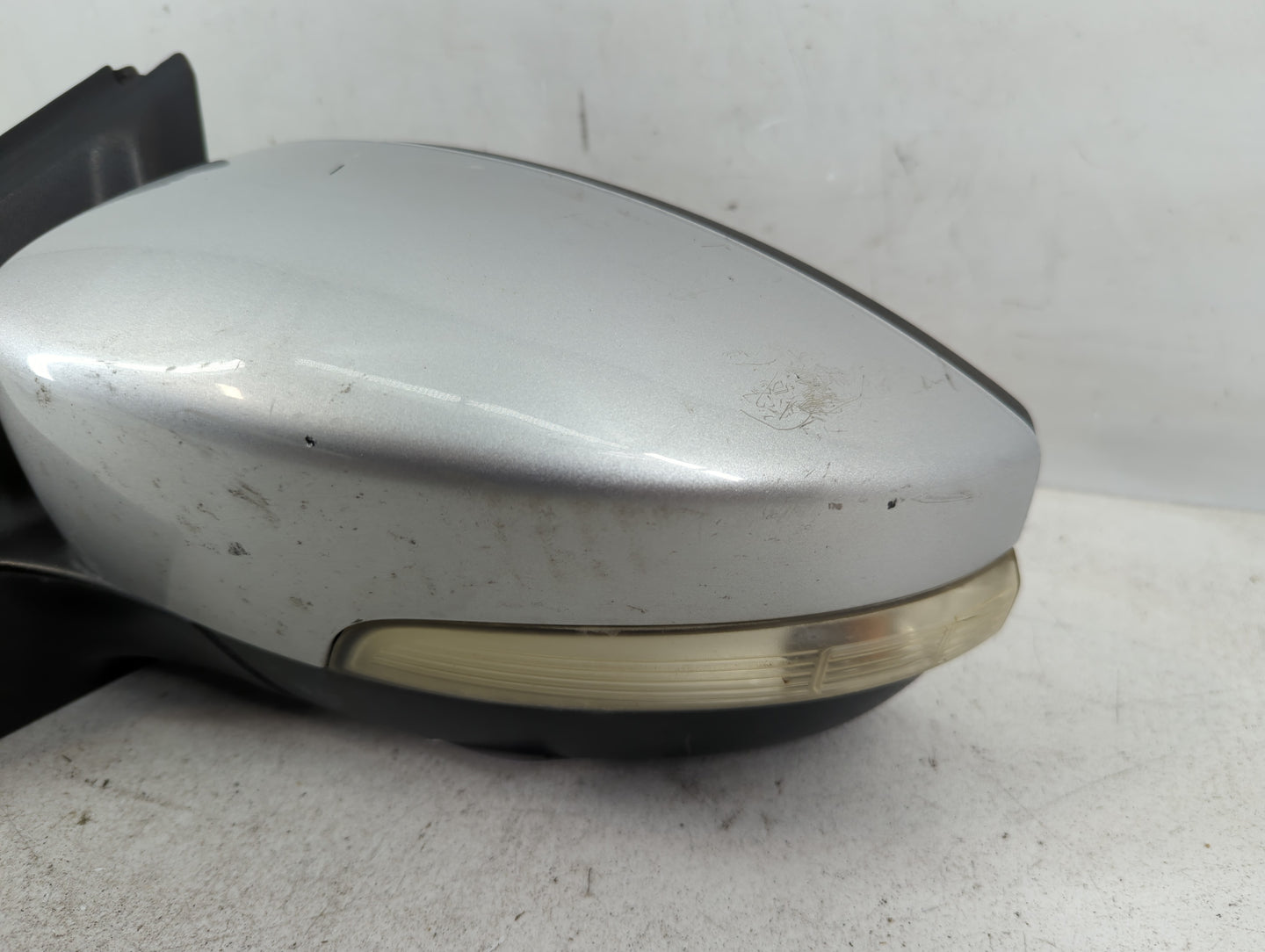 2015-2018 Ford Focus Driver Side View Mirror - Left Door Mirror OEM Used - Oemusedautoparts1.com