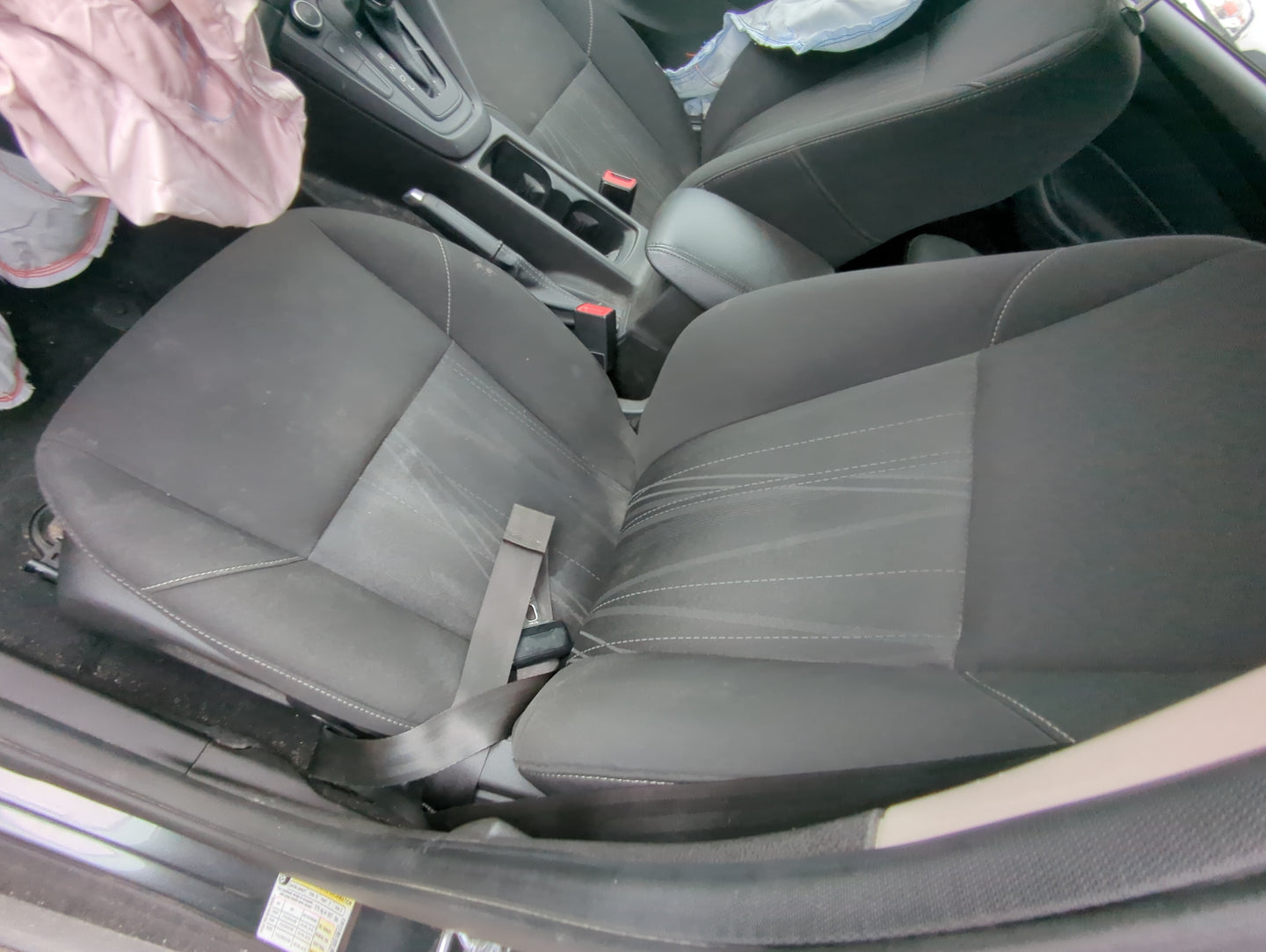 2015-2018 Ford Focus Driver Front Seat Oem Grey - Oemusedautoparts1.com