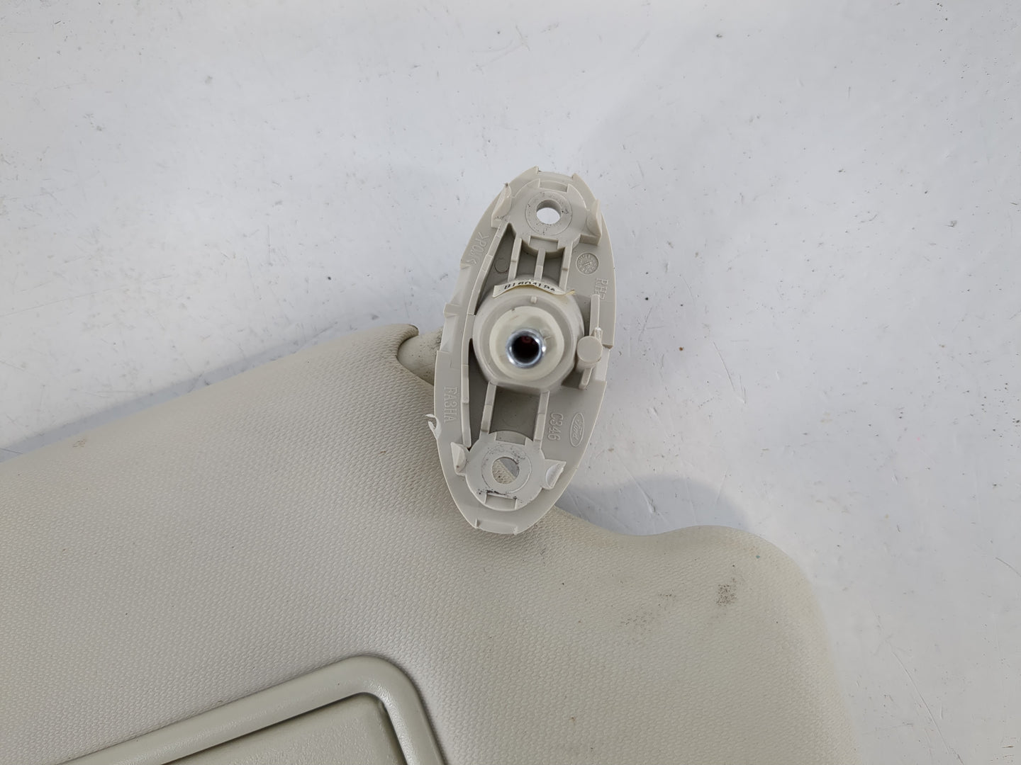2013-2018 Ford Focus Sun Visor Shade Replacement Passenger Right Mirror Fits Fits 2013 2014 2015 2016 2017 2018 OEM Used Aut