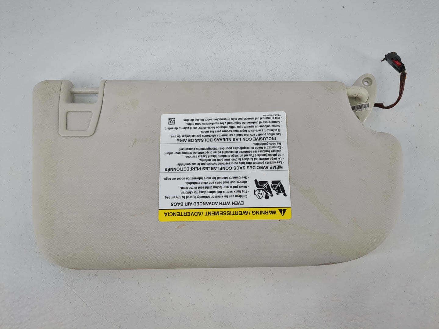 2013-2018 Ford Focus Sun Visor Shade Replacement Driver Left Mirror Fits Fits 2013 2014 2015 2016 2017 2018 OEM Used Auto Pa