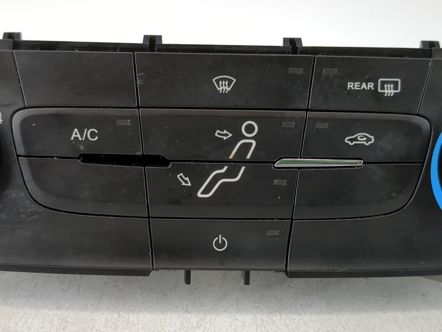 2015-2018 Ford Focus Climate Control Module Temperature AC/Heater Replacement P/N:F1ET-19980-JG F1ET-19980-LF Fits OEM Used 