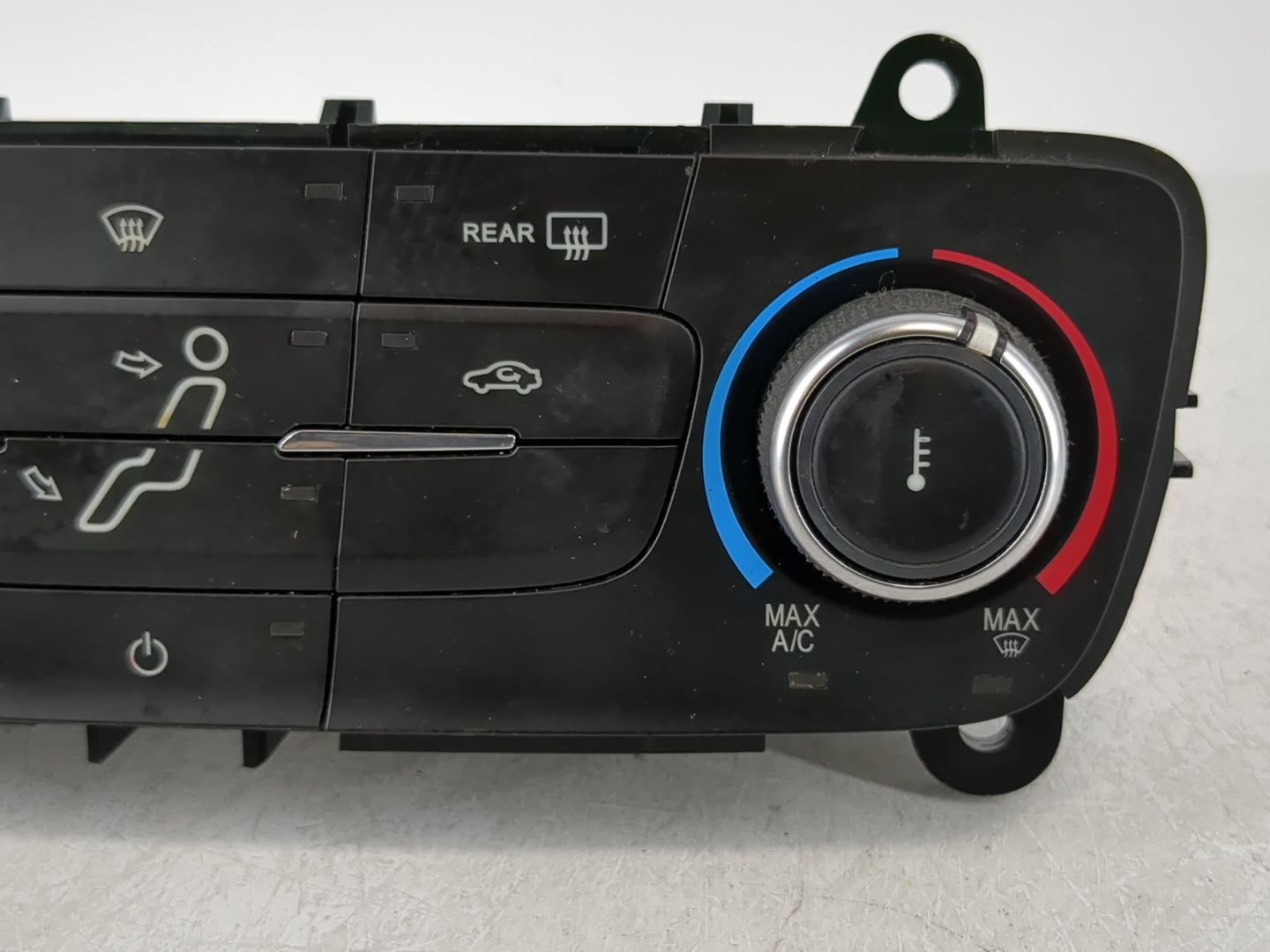 2015-2018 Ford Focus Climate Control Module Temperature AC/Heater Replacement P/N:F1ET-19980-JG F1ET-19980-LF Fits OEM Used 