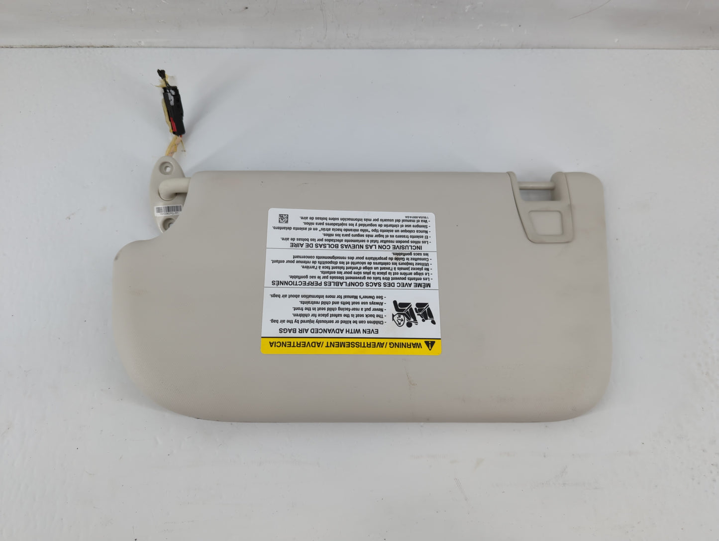 2013-2018 Ford Focus Sun Visor Shade Replacement Passenger Right Mirror Fits Fits 2013 2014 2015 2016 2017 2018 OEM Used Aut