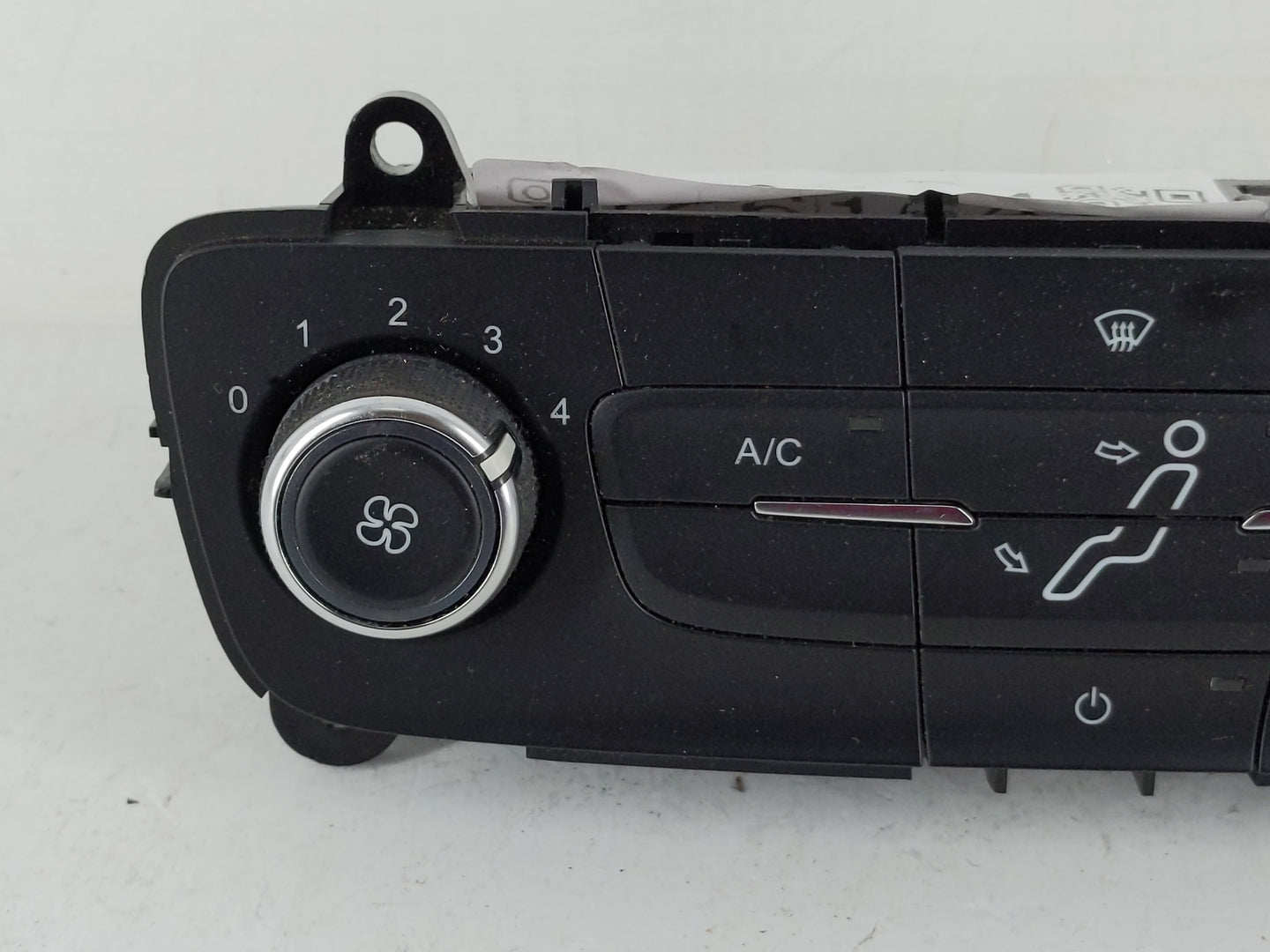 2015-2018 Ford Focus Climate Control Module Temperature AC/Heater Replacement P/N:F1ET-19980-JJ Fits Fits 2015 2016 2017 201