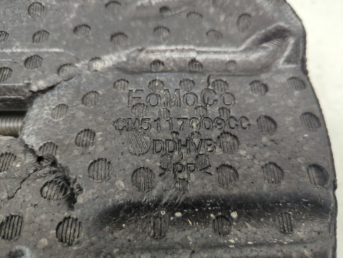 2016 Ford Focus Spare Scissor Car Jack - Oemusedautoparts1.com