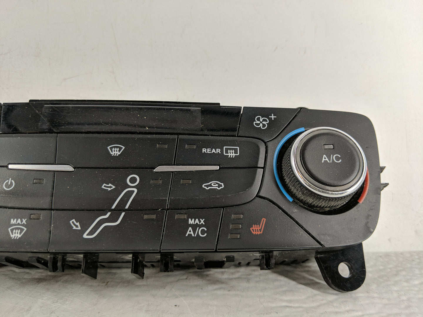 2015-2018 Ford Focus Climate Control Module Temperature AC/Heater Replacement P/N:F1ET-18C612-CG Fits Fits 2015 2016 2017 20