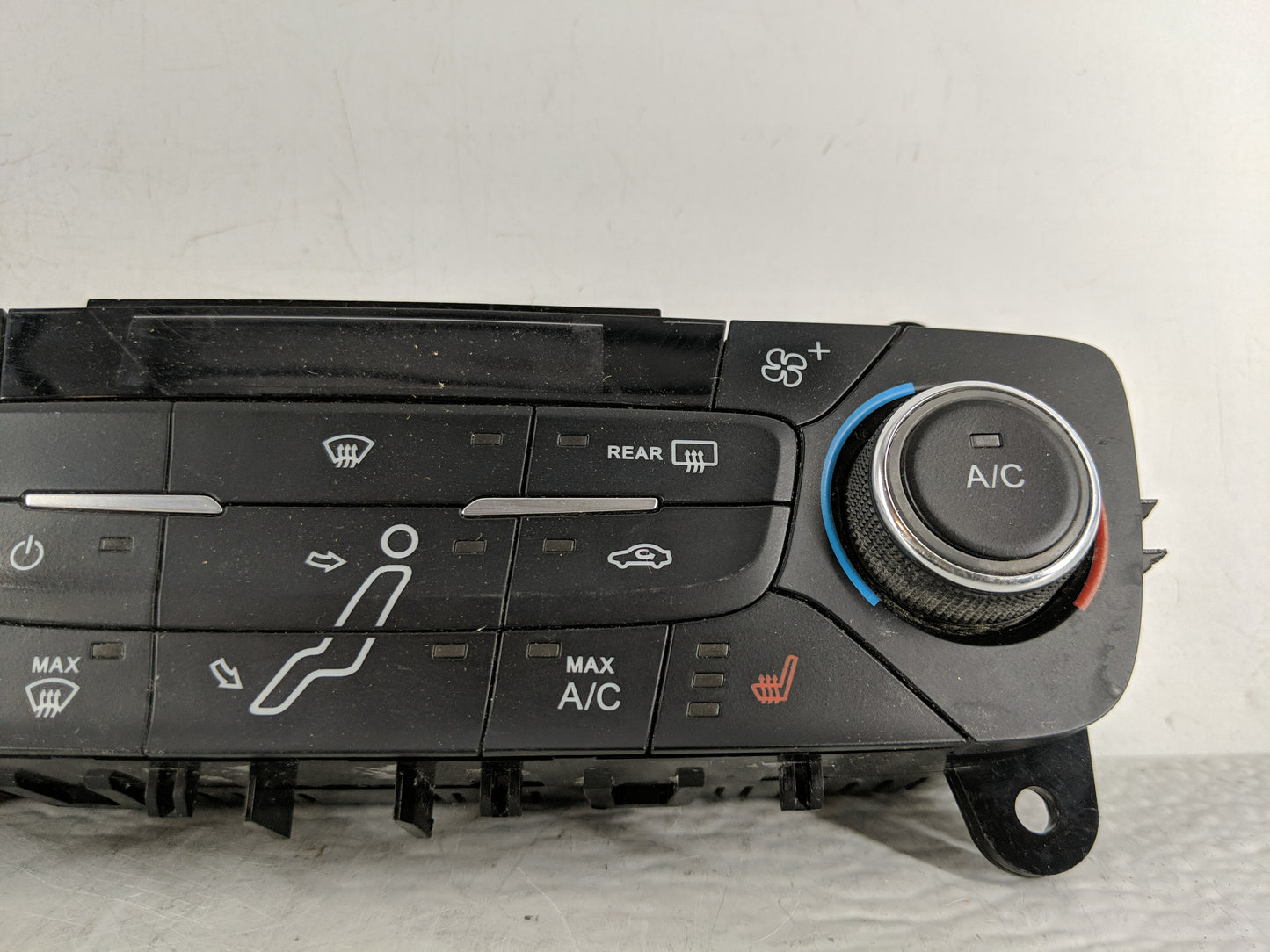 2015-2018 Ford Focus Climate Control Module Temperature AC/Heater Replacement P/N:F1ET-18C612-CG Fits Fits 2015 2016 2017 20
