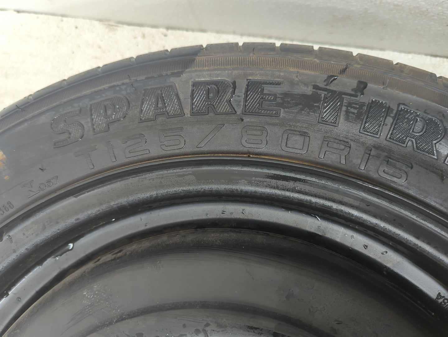 2012-2018 Ford Focus Spare Donut Tire Wheel Rim Oem 1192949 - Oemusedautoparts1.com