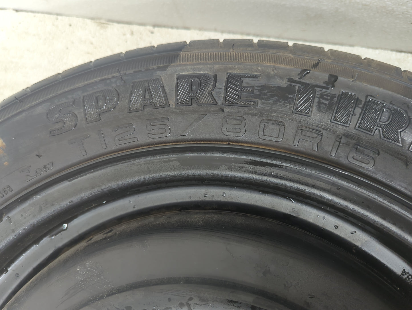 2012-2018 Ford Focus Spare Donut Tire Wheel Rim Oem 1192949 - Oemusedautoparts1.com