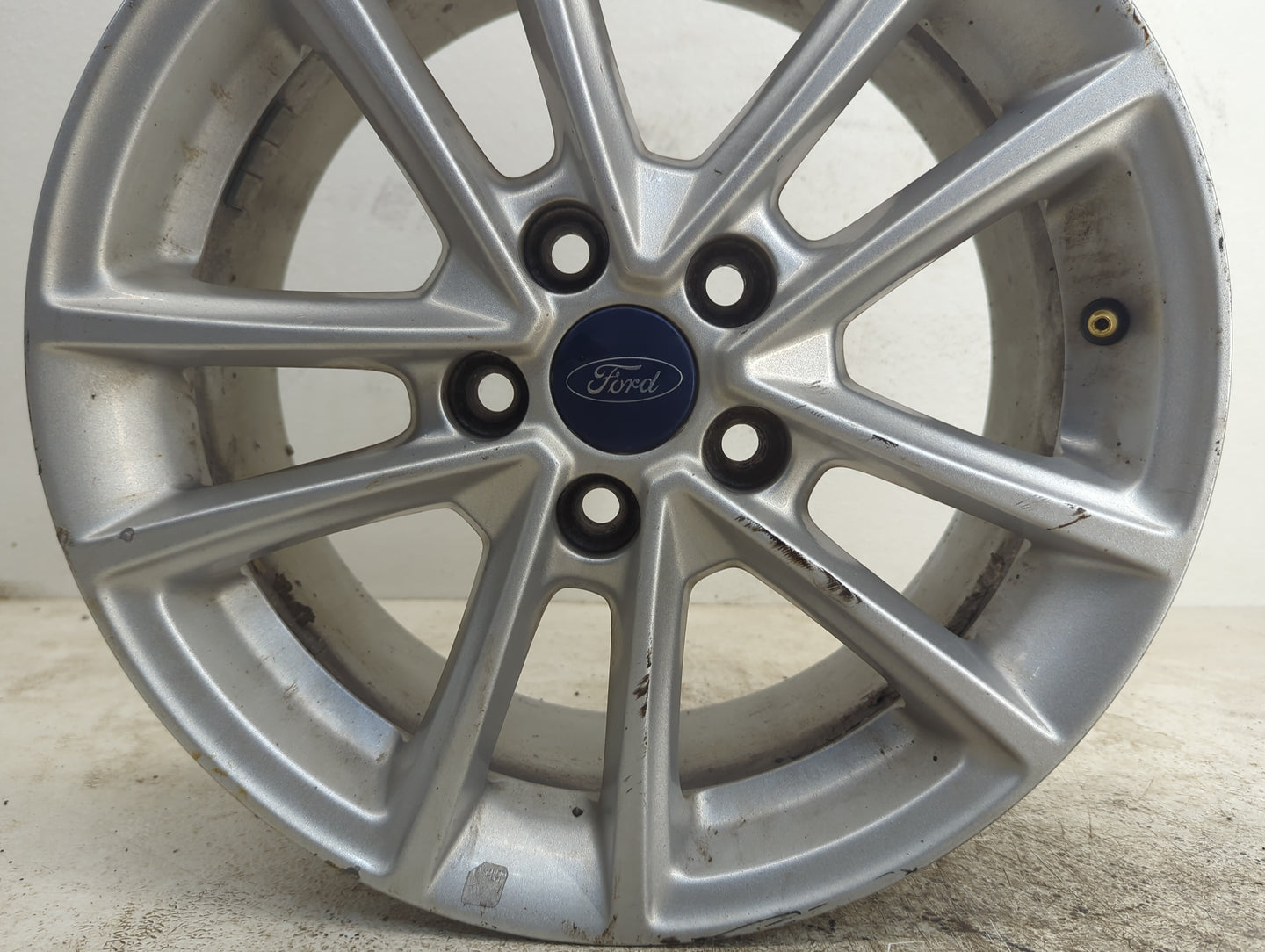2015-2018 Ford Focus Oem Wheel Rim - Oemusedautoparts1.com