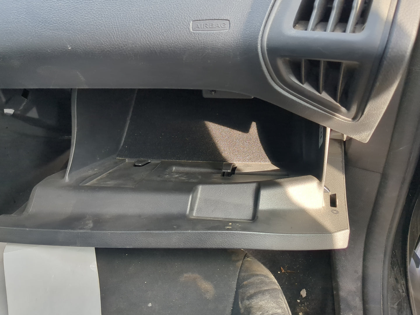 2016 Ford Focus Passenger Glove Box Door Storage Compartment 1193280 - Oemusedautoparts1.com