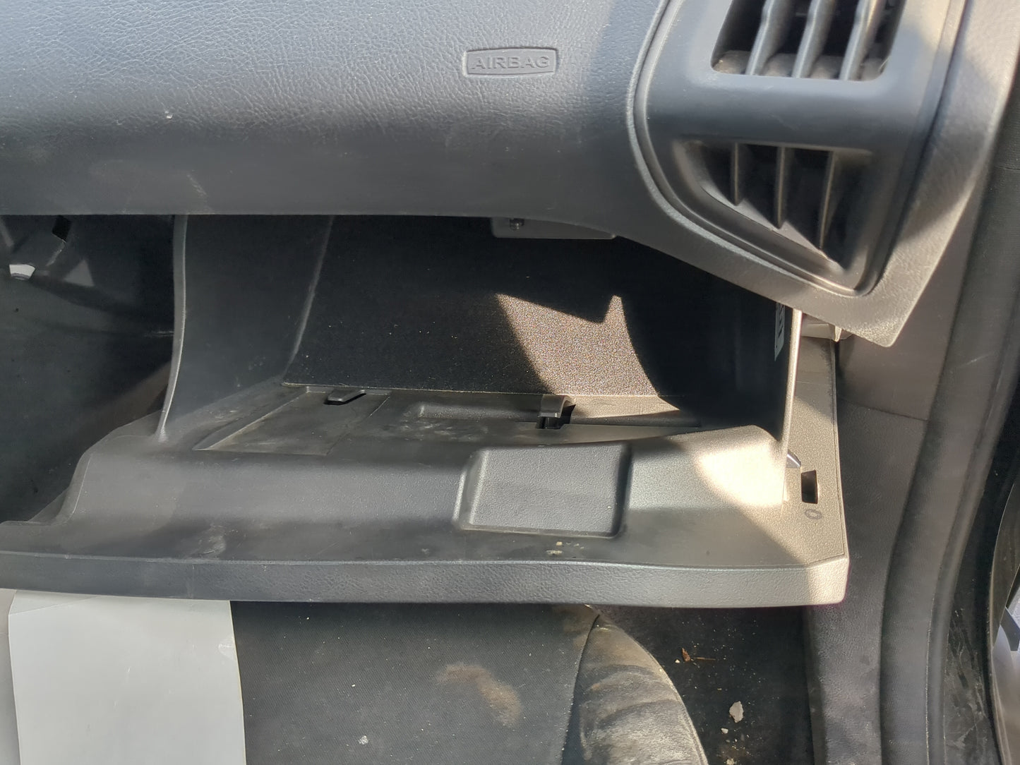 2016 Ford Focus Passenger Glove Box Door Storage Compartment 1193280 - Oemusedautoparts1.com