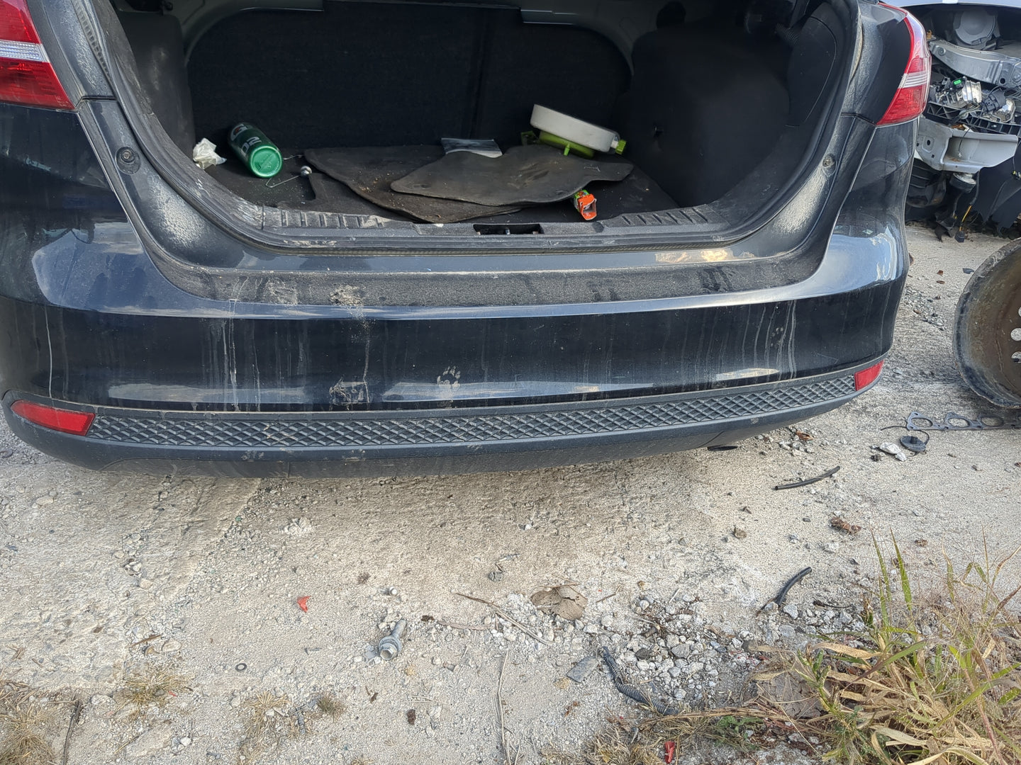 2015-2018 Ford Focus Rear Bumper Assembly Oem - Oemusedautoparts1.com