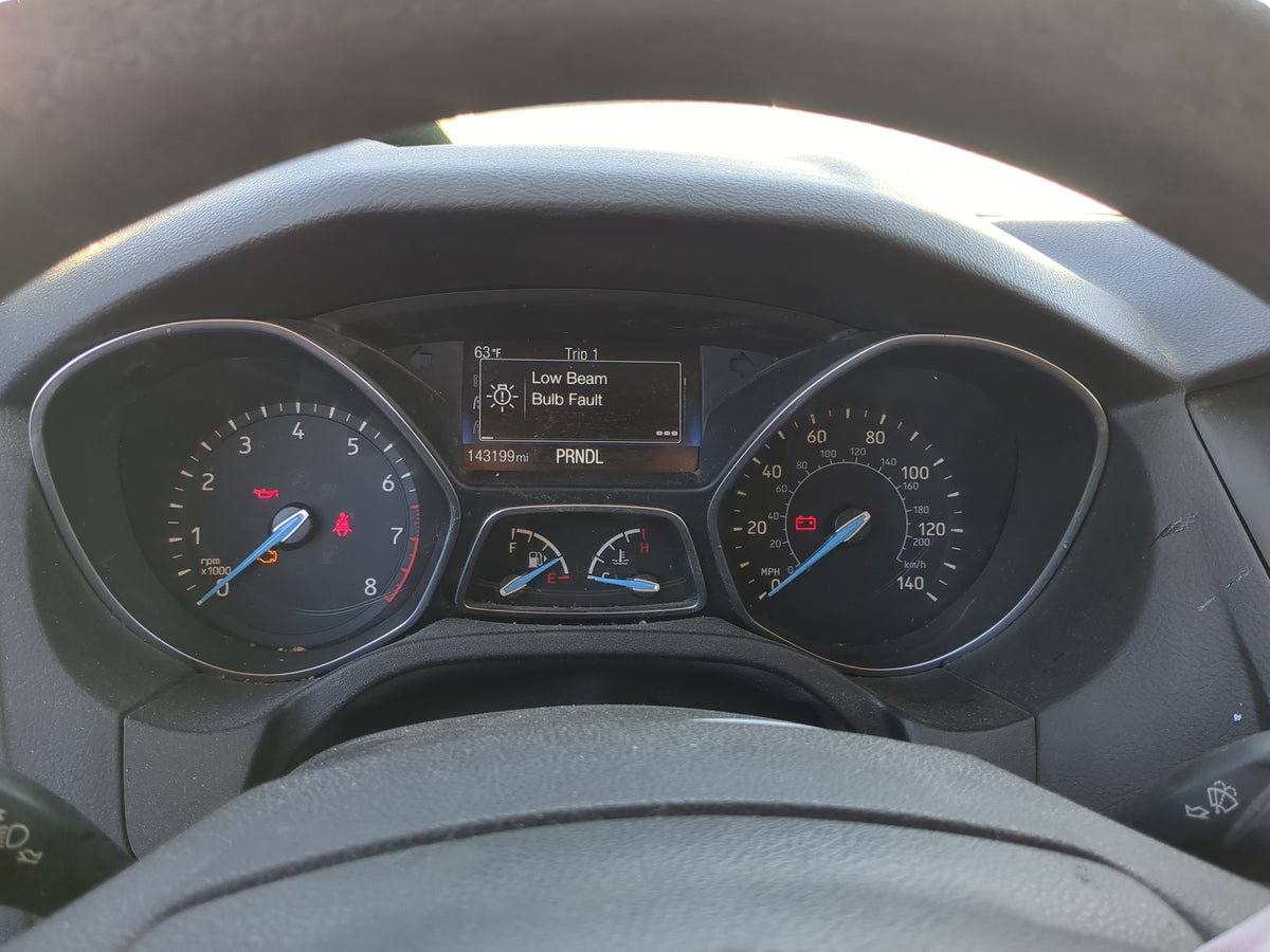 2015-2016 Ford Focus Instrument Cluster Speedometer Gauges Miles:143K Fits Fits 2015 2016 OEM Used Auto Parts - Oemusedautop