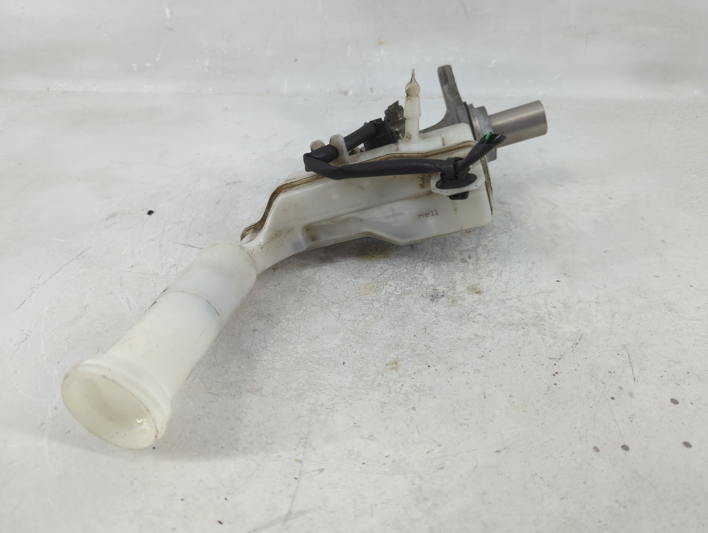2012-2018 Ford Focus Brake Master Cylinder 1207004 - Oemusedautoparts1.com