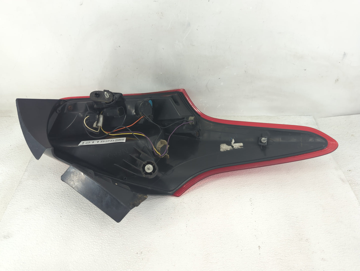 2015-2018 Ford Focus Tail Light Assembly Passenger Right OEM Fits Fits 2015 2016 2017 2018 OEM Used Auto Parts - Oemusedauto