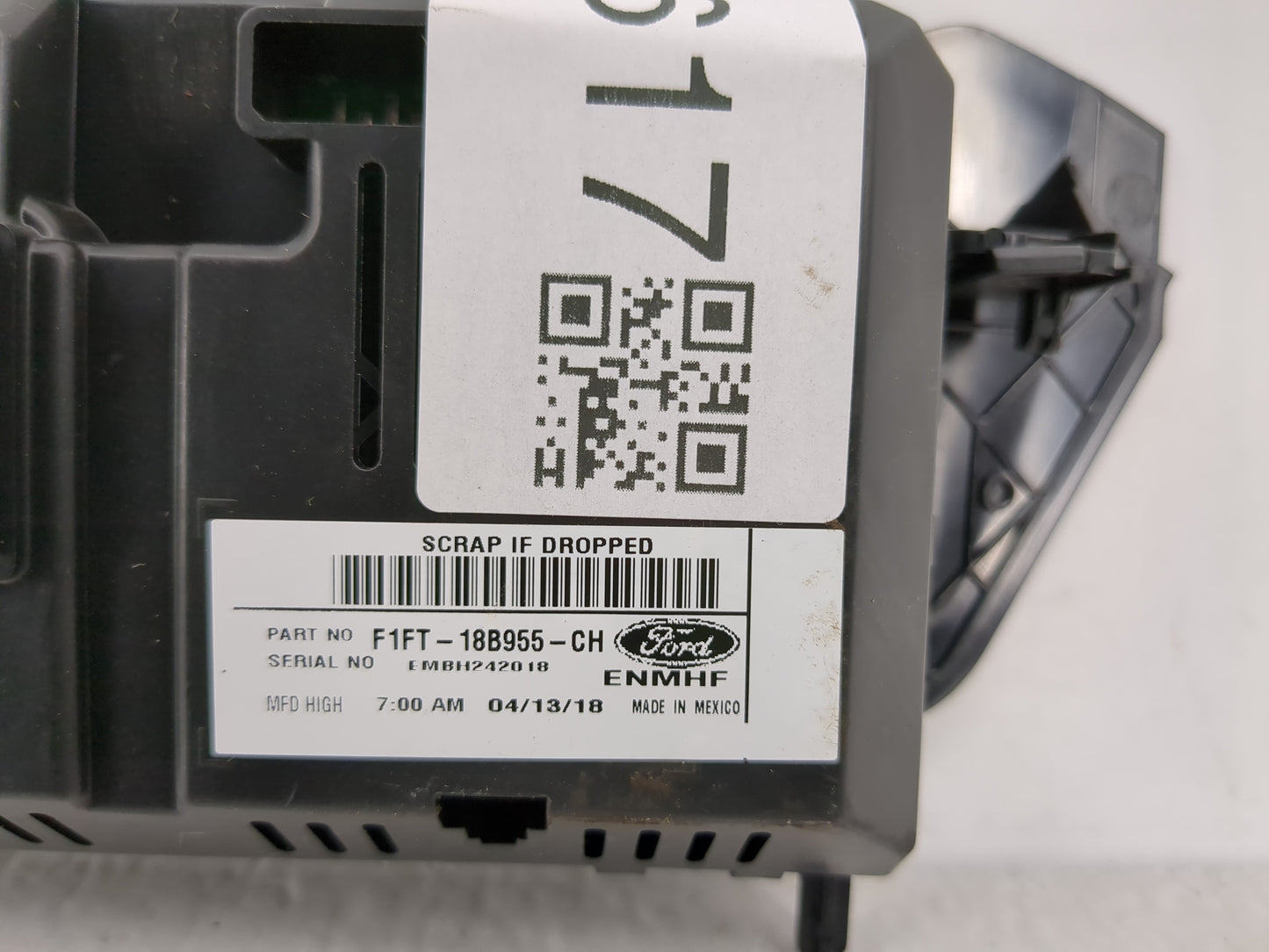 2015-2018 Ford Focus Information Display Screen - Oemusedautoparts1.com