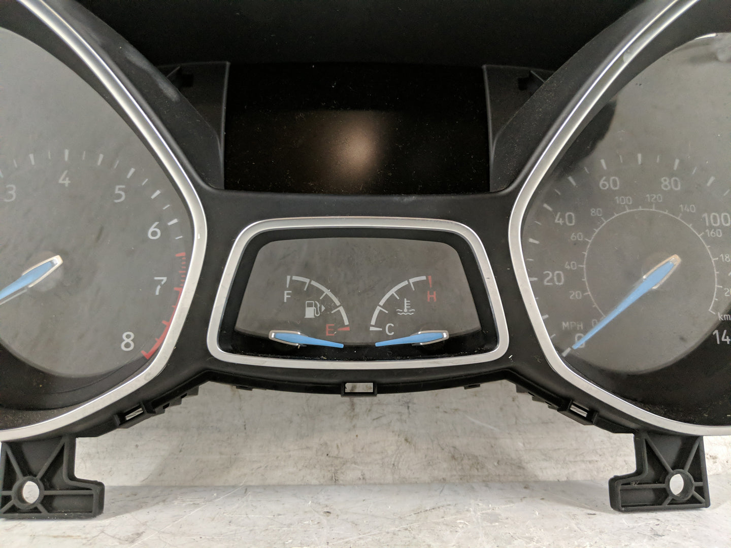 2016 Ford Focus Instrument Cluster Speedometer Gauges P/N:VPFMGF-10849-CTA F1ET-10849-CTK Fits OEM Used Auto Parts - Oemused