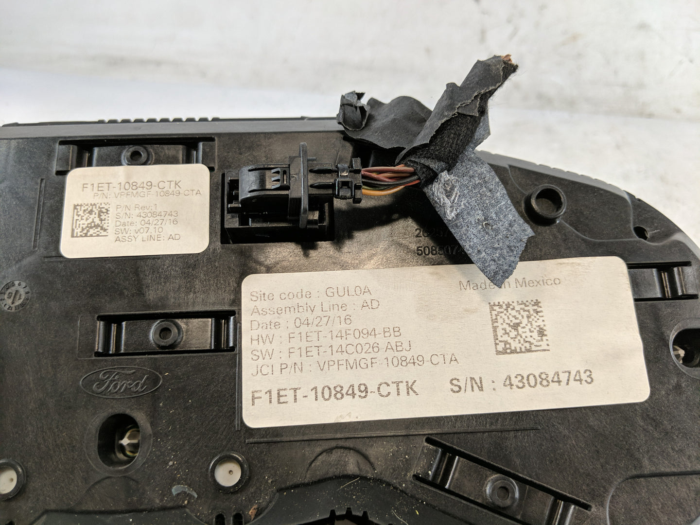 2016 Ford Focus Instrument Cluster Speedometer Gauges P/N:VPFMGF-10849-CTA F1ET-10849-CTK Fits OEM Used Auto Parts - Oemused