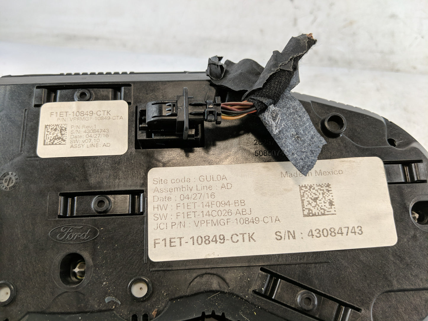 2016 Ford Focus Instrument Cluster Speedometer Gauges P/N:VPFMGF-10849-CTA F1ET-10849-CTK Fits OEM Used Auto Parts - Oemused