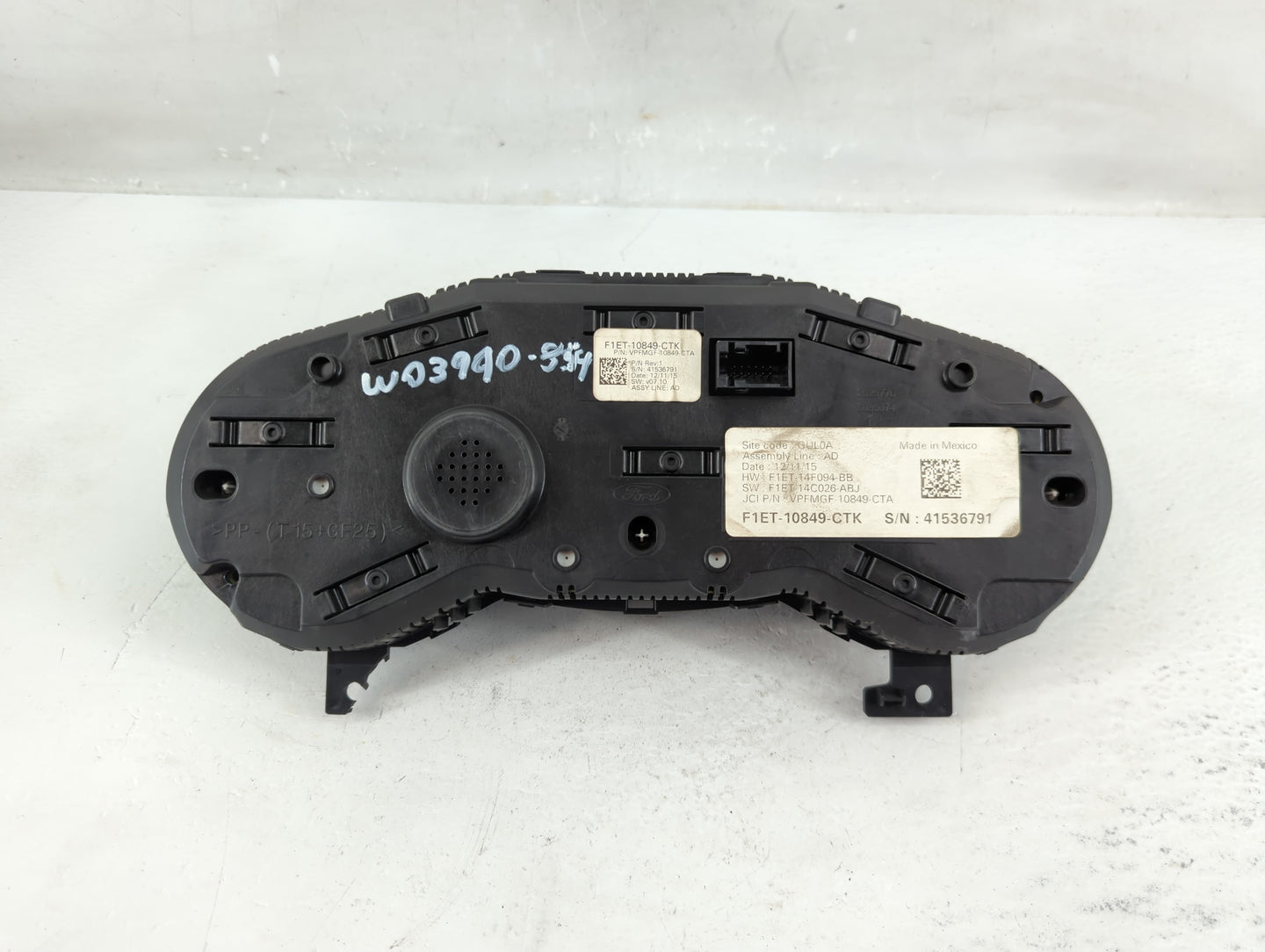 2016 Ford Focus Instrument Cluster Speedometer Gauges P/N:VPFMGF 10849-CTA F1ET-10849-CTK Fits OEM Used Auto Parts - Oemused