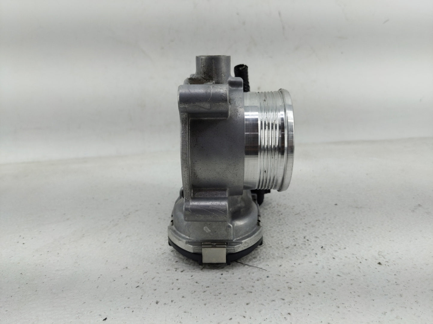 2014-2018 Ford Focus Throttle Body P/N:DS7E-9F991-BB Fits Fits 2014 2015 2016 2017 2018 2019 2020 2021 2022 OEM Used Auto Pa