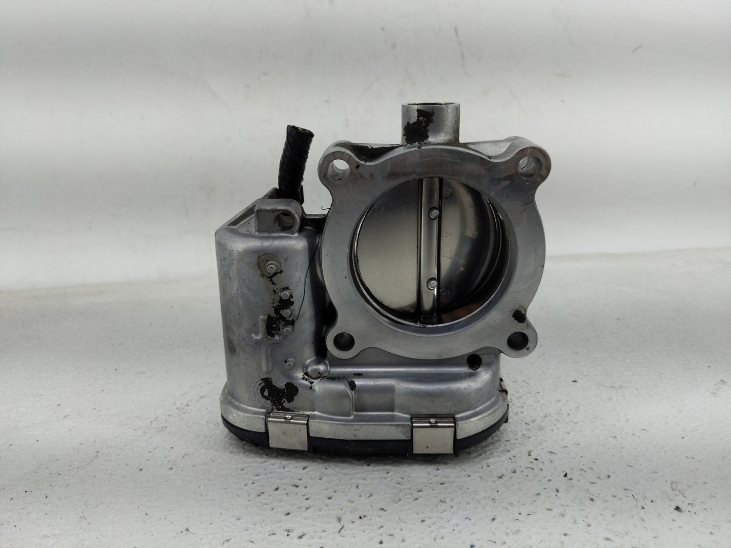 2014-2018 Ford Focus Throttle Body P/N:DS7E-9F991-BB Fits Fits 2014 2015 2016 2017 2018 2019 2020 2021 2022 OEM Used Auto Pa