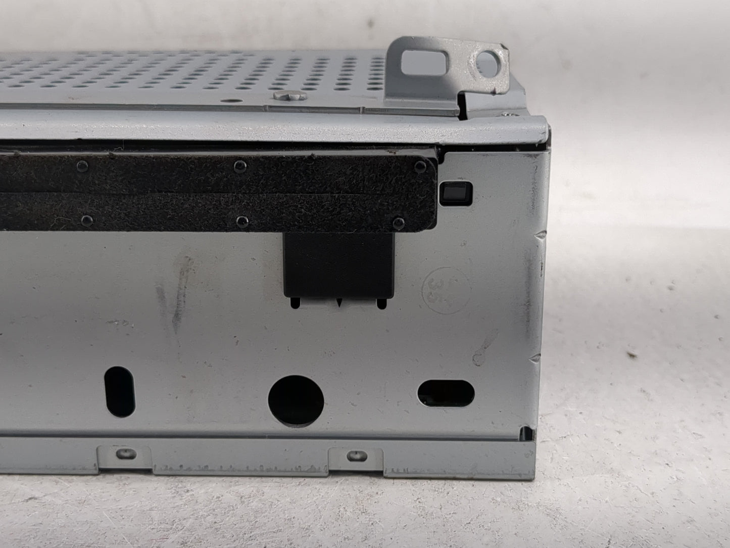 2015-2016 Ford Focus Radio AM FM Cd Player Receiver Replacement P/N:FM5T-19C107-JG Fits Fits 2015 2016 OEM Used Auto Parts -
