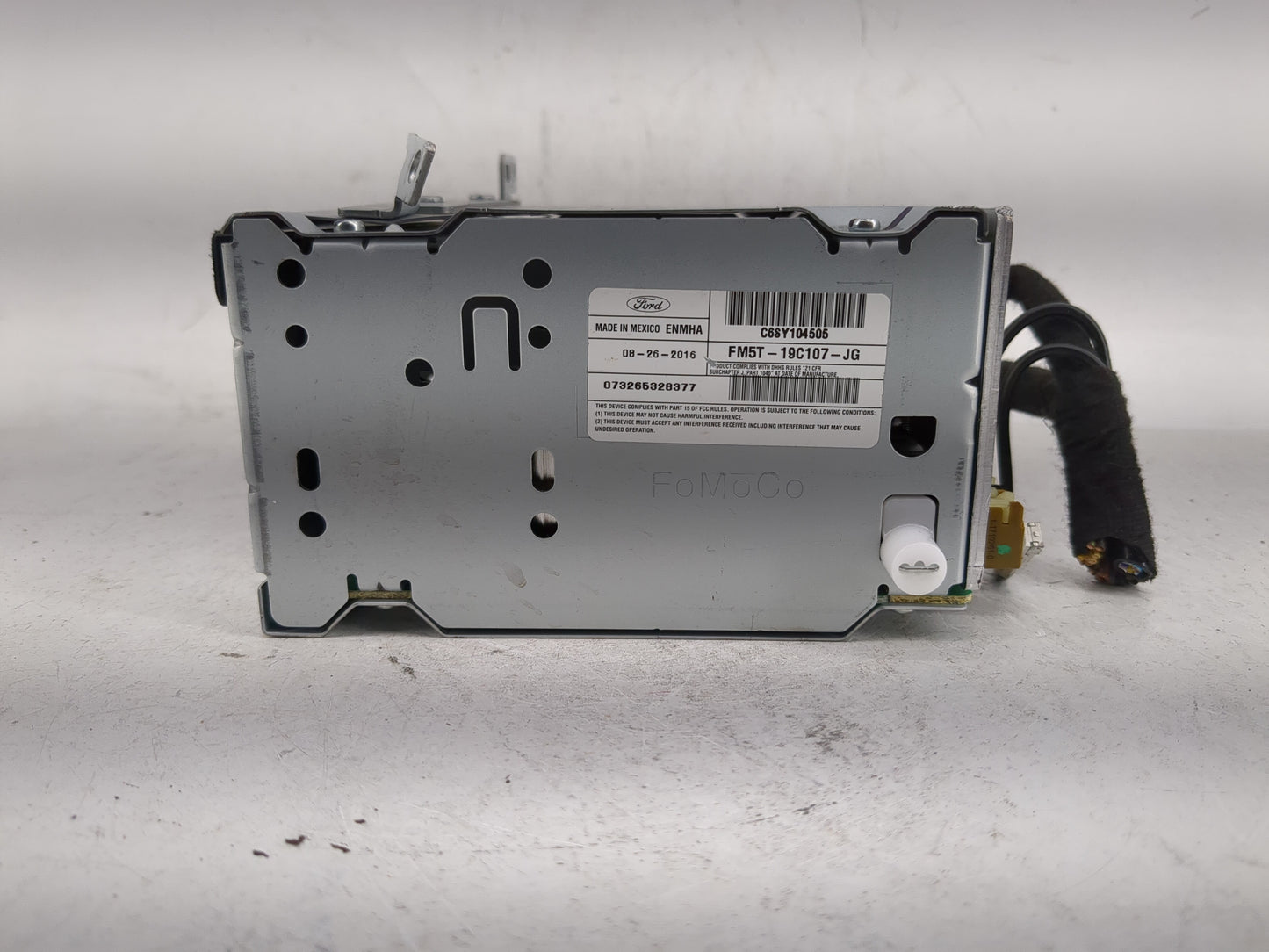 2015-2016 Ford Focus Radio AM FM Cd Player Receiver Replacement P/N:FM5T-19C107-JG Fits Fits 2015 2016 OEM Used Auto Parts -