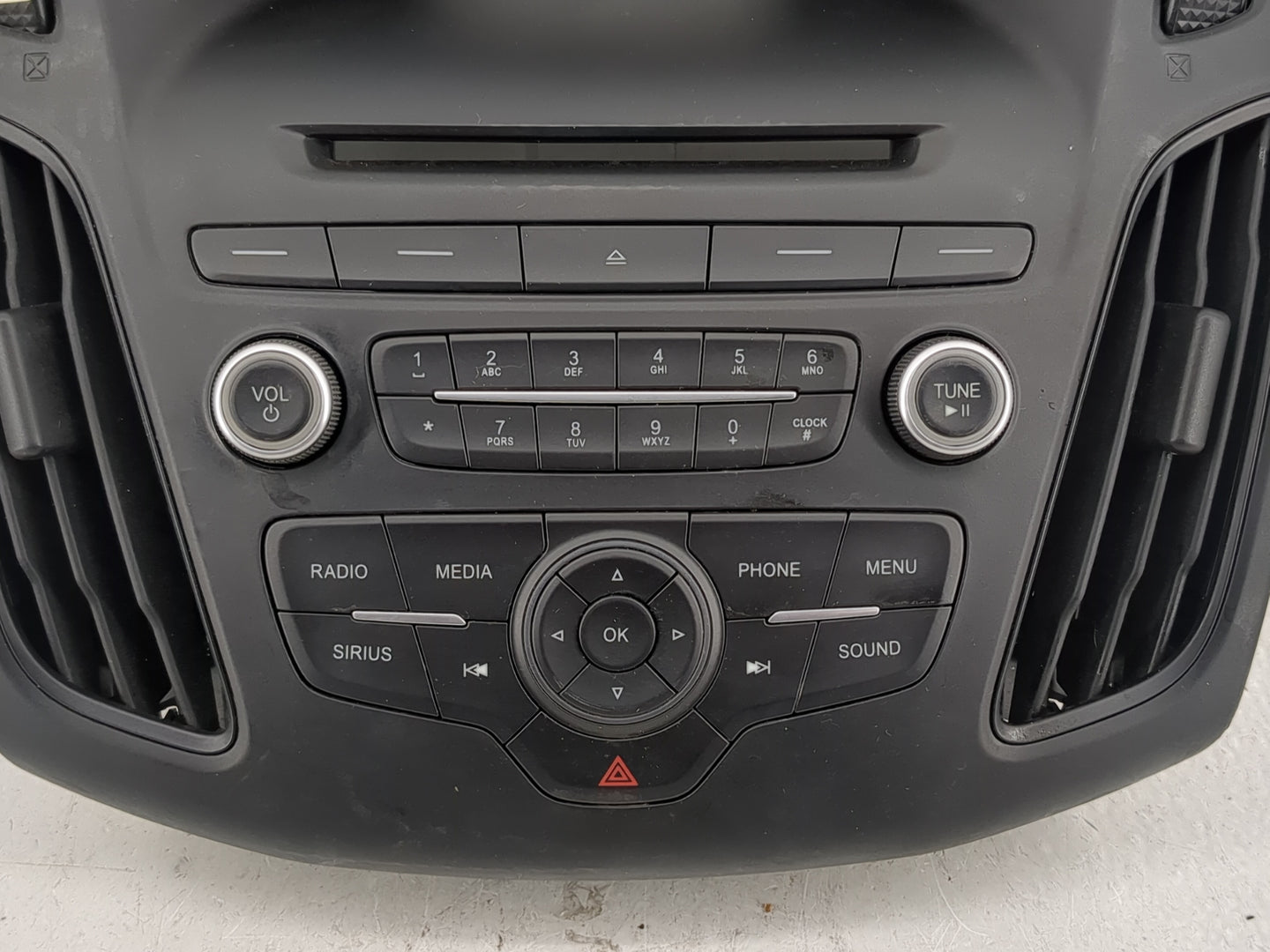 2015-2018 Ford Focus Radio Control Panel - Oemusedautoparts1.com
