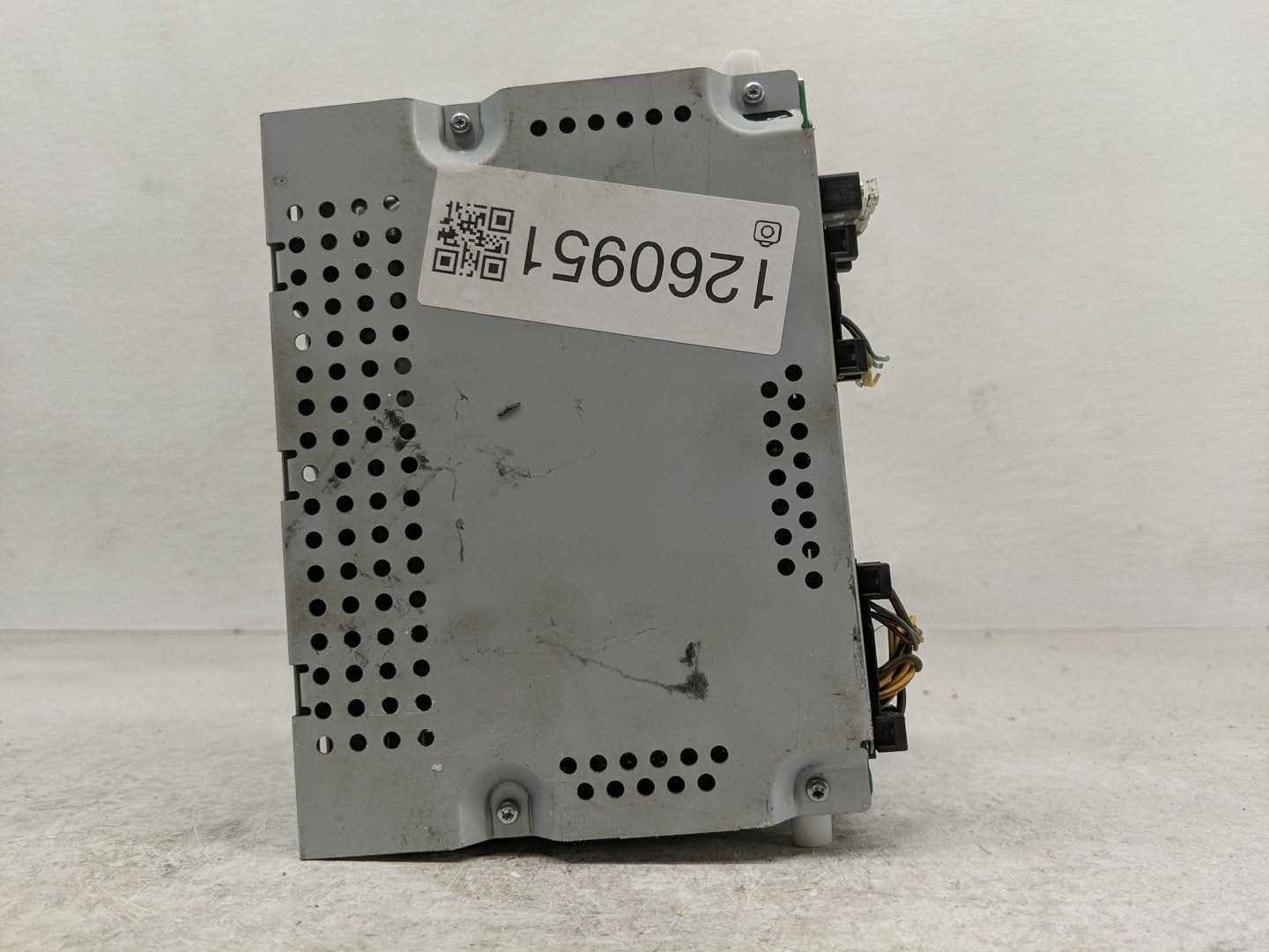 2015-2016 Ford Focus Radio AM FM Cd Player Receiver Replacement P/N:FM5T-19C107-HC Fits Fits 2015 2016 OEM Used Auto Parts -