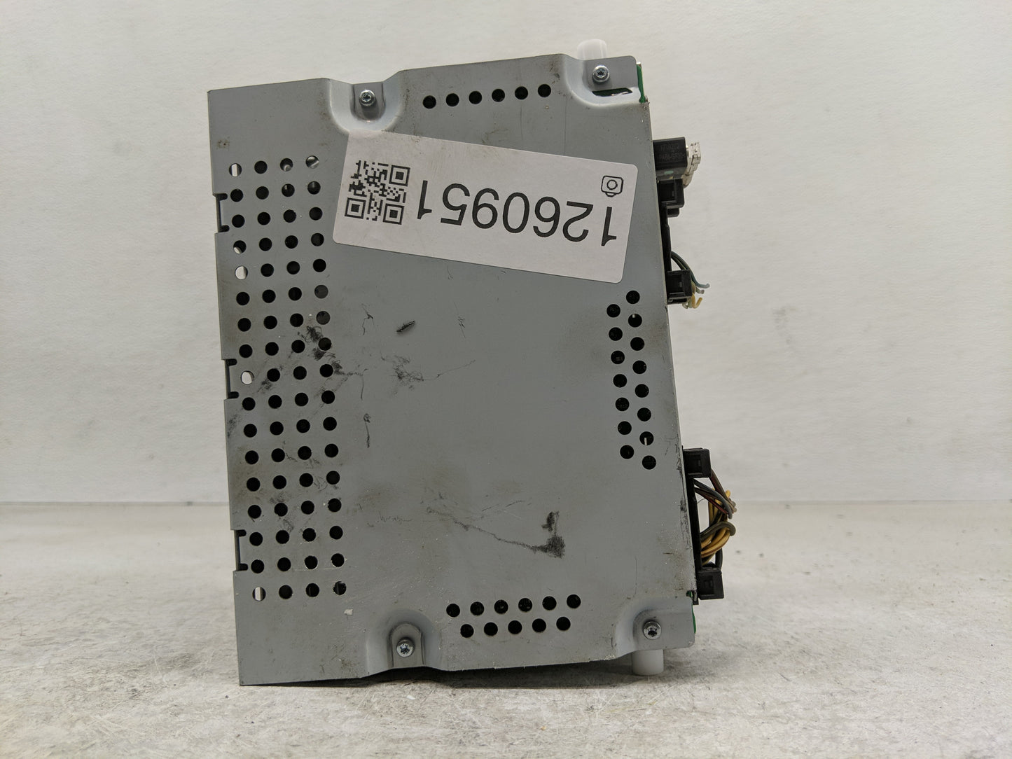 2015-2016 Ford Focus Radio AM FM Cd Player Receiver Replacement P/N:FM5T-19C107-HC Fits Fits 2015 2016 OEM Used Auto Parts -