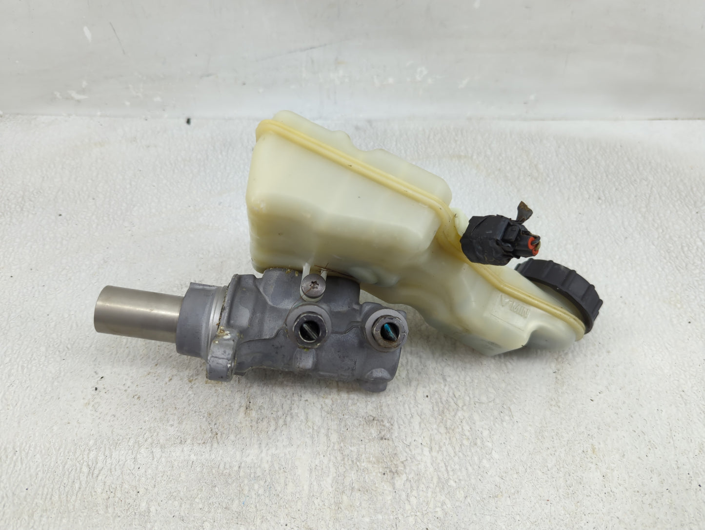 2012-2018 Ford Focus Brake Master Cylinder - Oemusedautoparts1.com