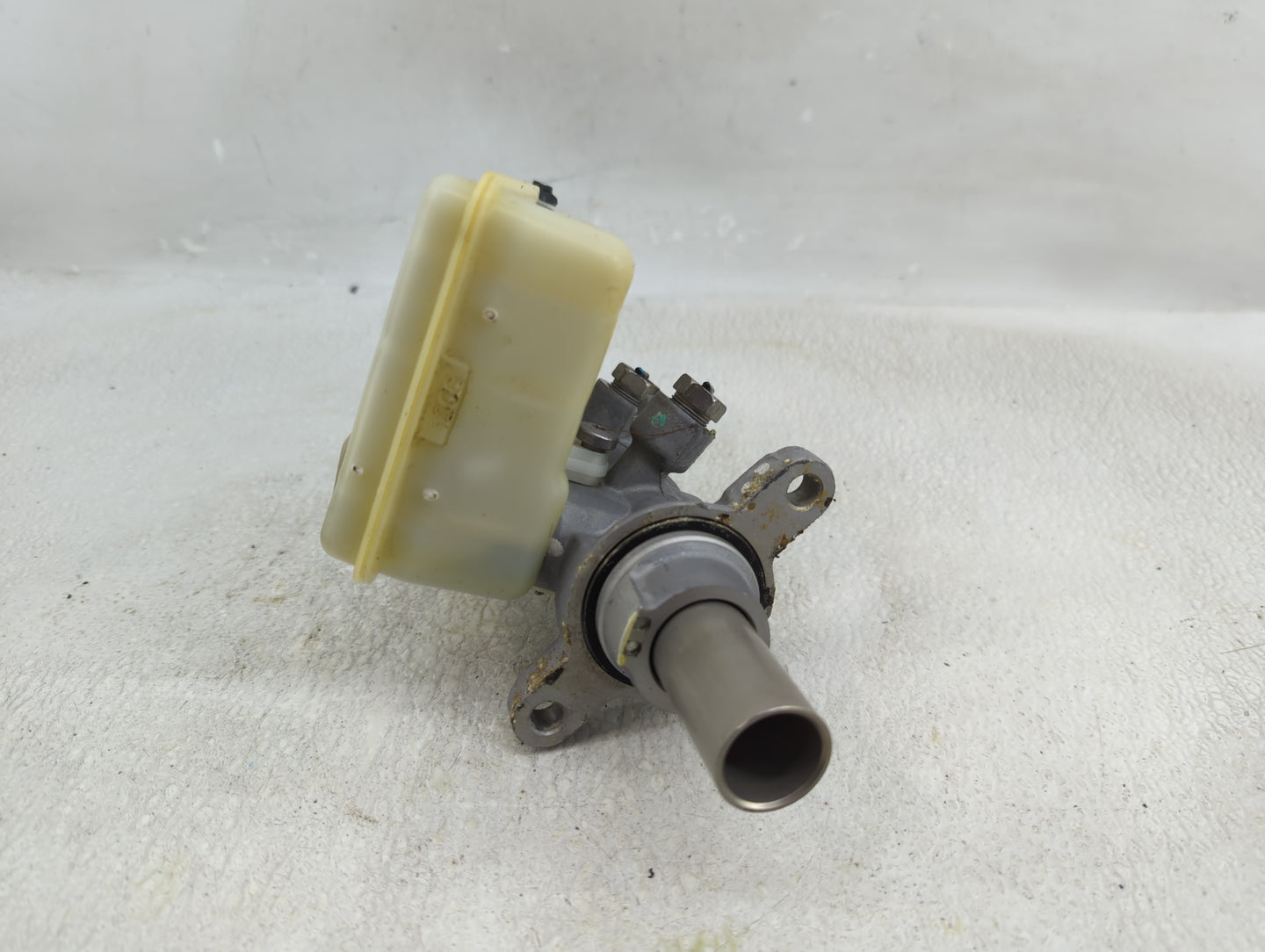 2012-2018 Ford Focus Brake Master Cylinder - Oemusedautoparts1.com
