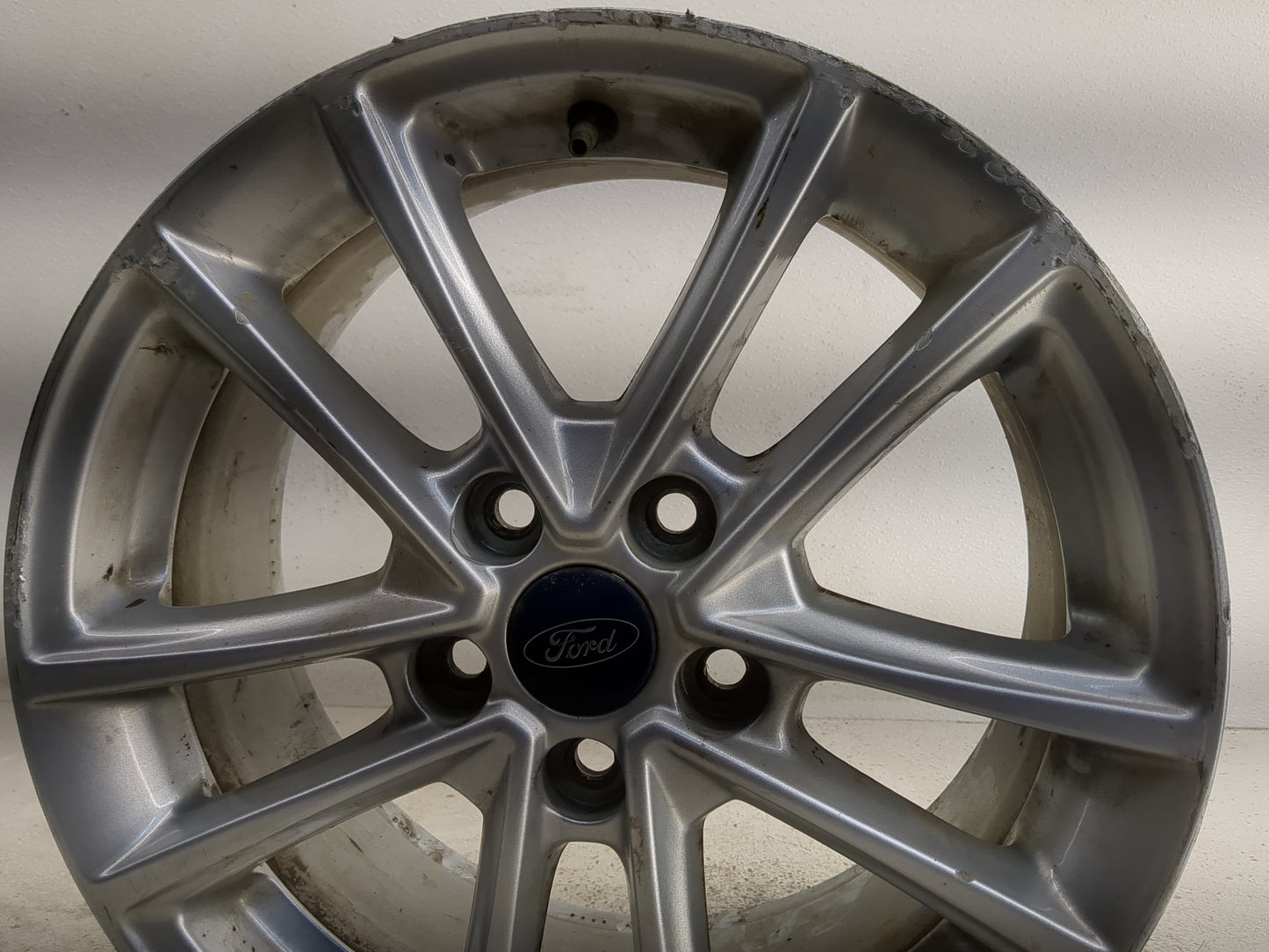 2015-2018 Ford Focus Oem Wheel Rim - Oemusedautoparts1.com