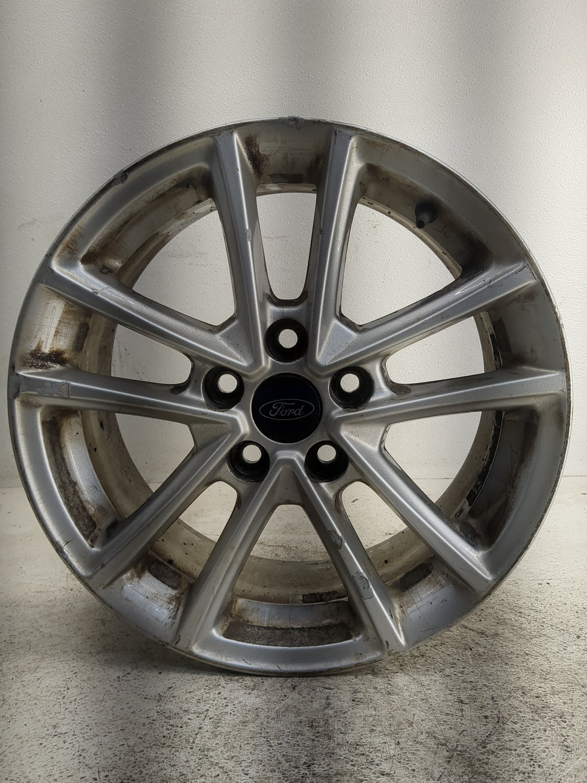 2015-2018 Ford Focus Oem Wheel Rim 1291332 - Oemusedautoparts1.com