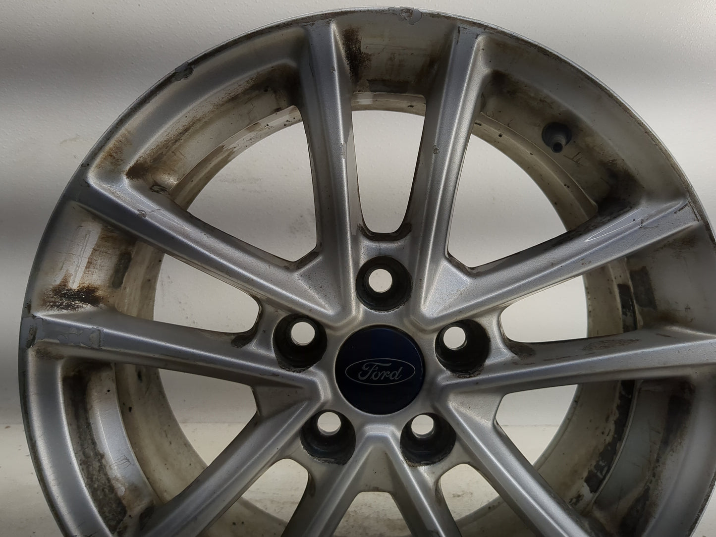 2015-2018 Ford Focus Oem Wheel Rim 1291332 - Oemusedautoparts1.com