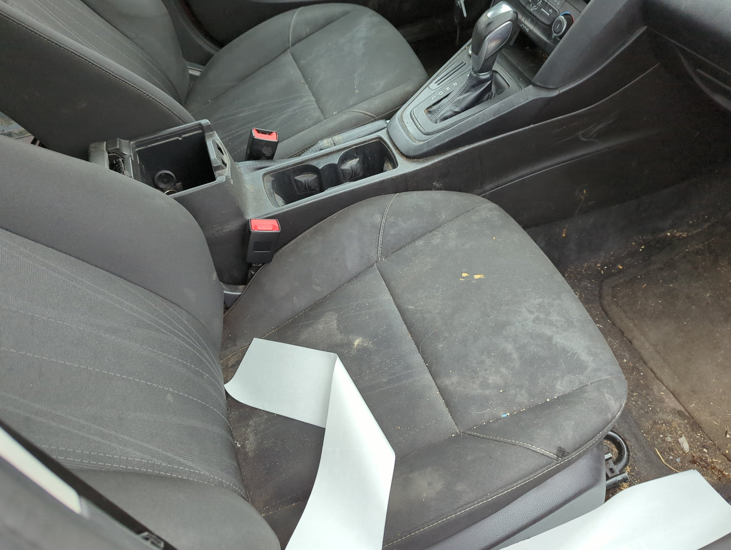2015-2018 Ford Focus Passenger Front Seat Oem 1309767 - Oemusedautoparts1.com