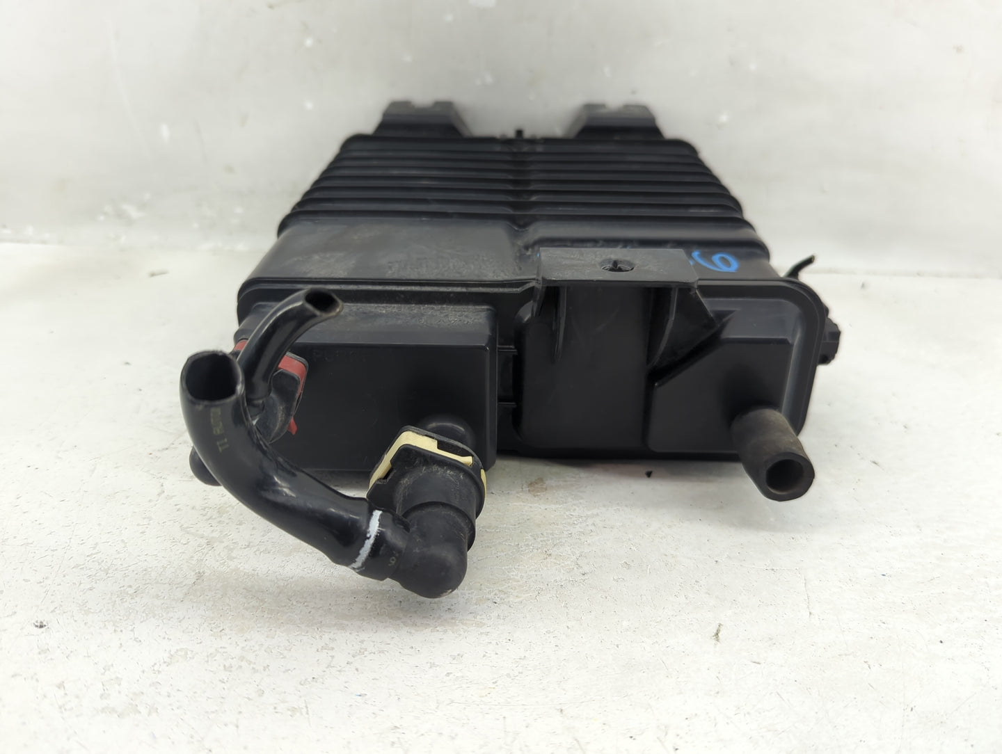 2016 Ford Focus Fuel Vapor Charcoal Canister 1356613 - Oemusedautoparts1.com