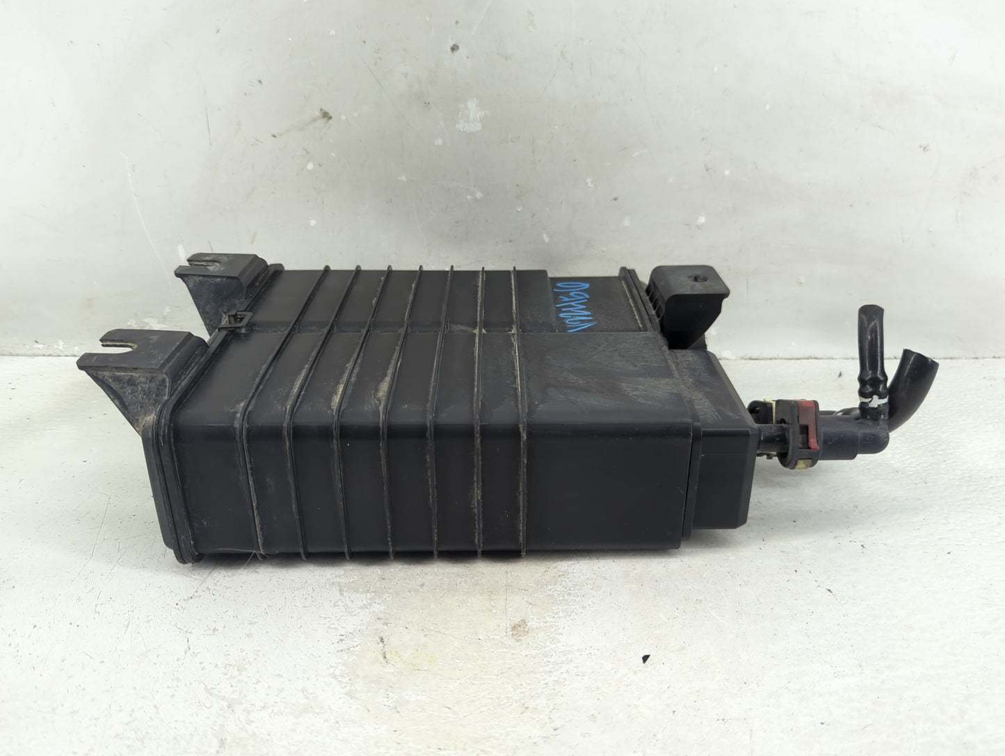 2016 Ford Focus Fuel Vapor Charcoal Canister 1356613 - Oemusedautoparts1.com