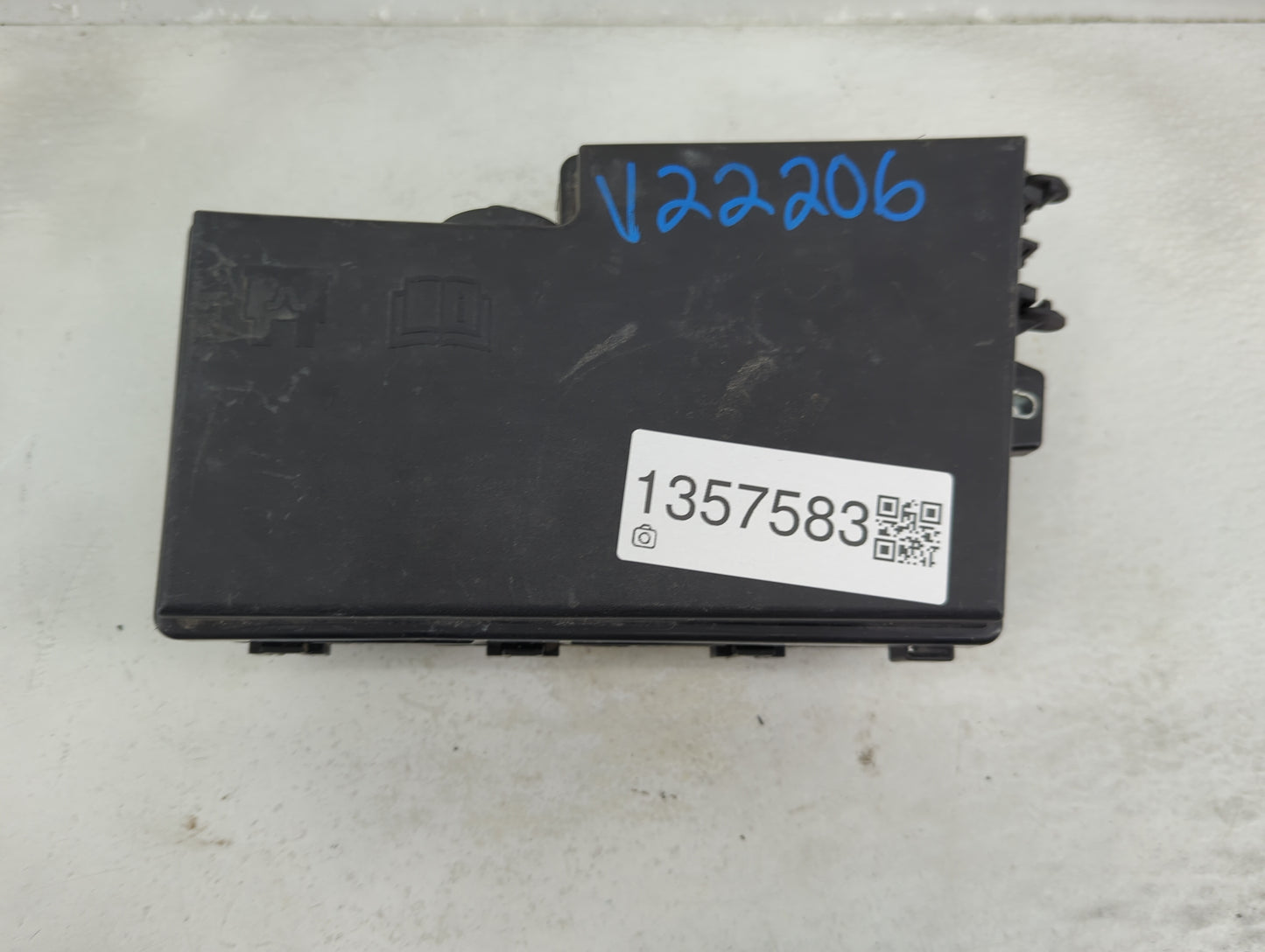 2016 Ford Focus Fusebox Fuse Box Panel Relay Module P/N:19197 000 001 AV6T-14A076-AB Fits OEM Used Auto Parts - Oemusedautop