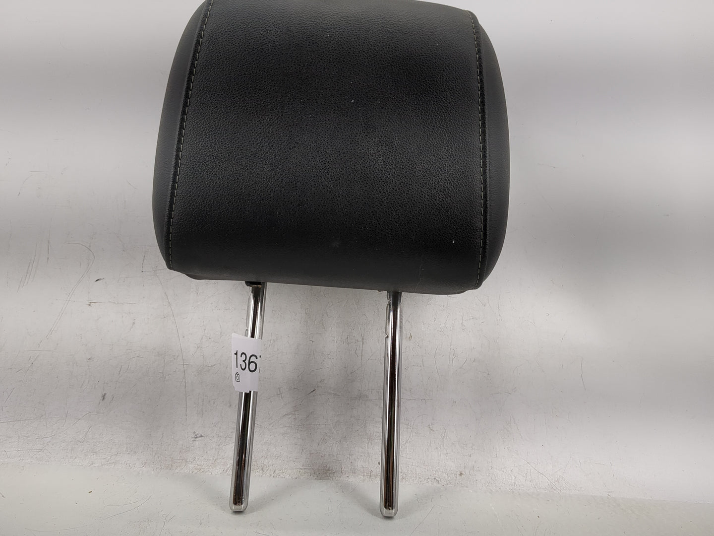 2015-2018 Ford Focus Headrest Head Rest Rear Seat Fits Fits 2015 2016 2017 2018 OEM Used Auto Parts - Oemusedautoparts1.com